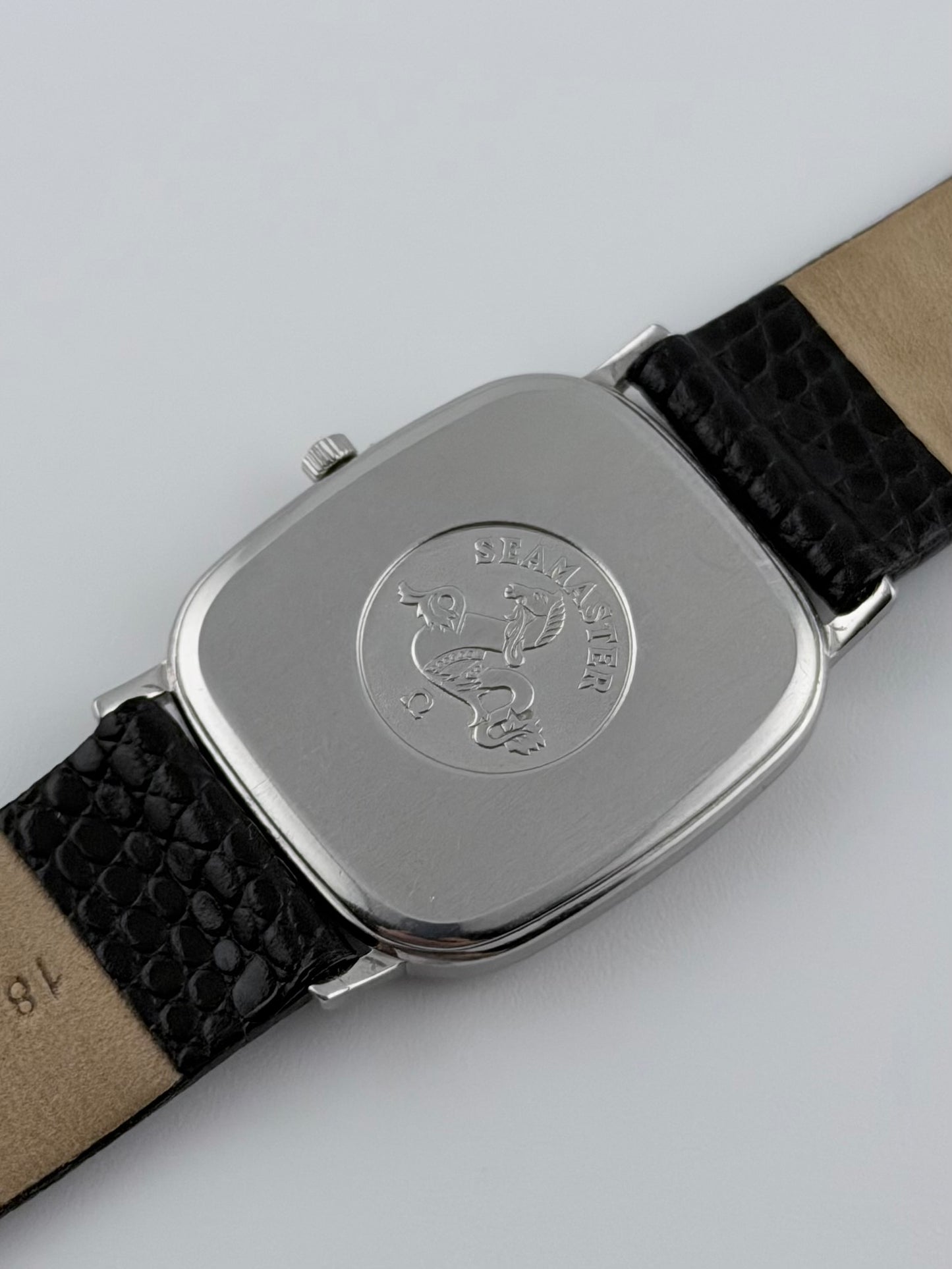 Omega Seamaster Tank Quartz Date - 196.0267