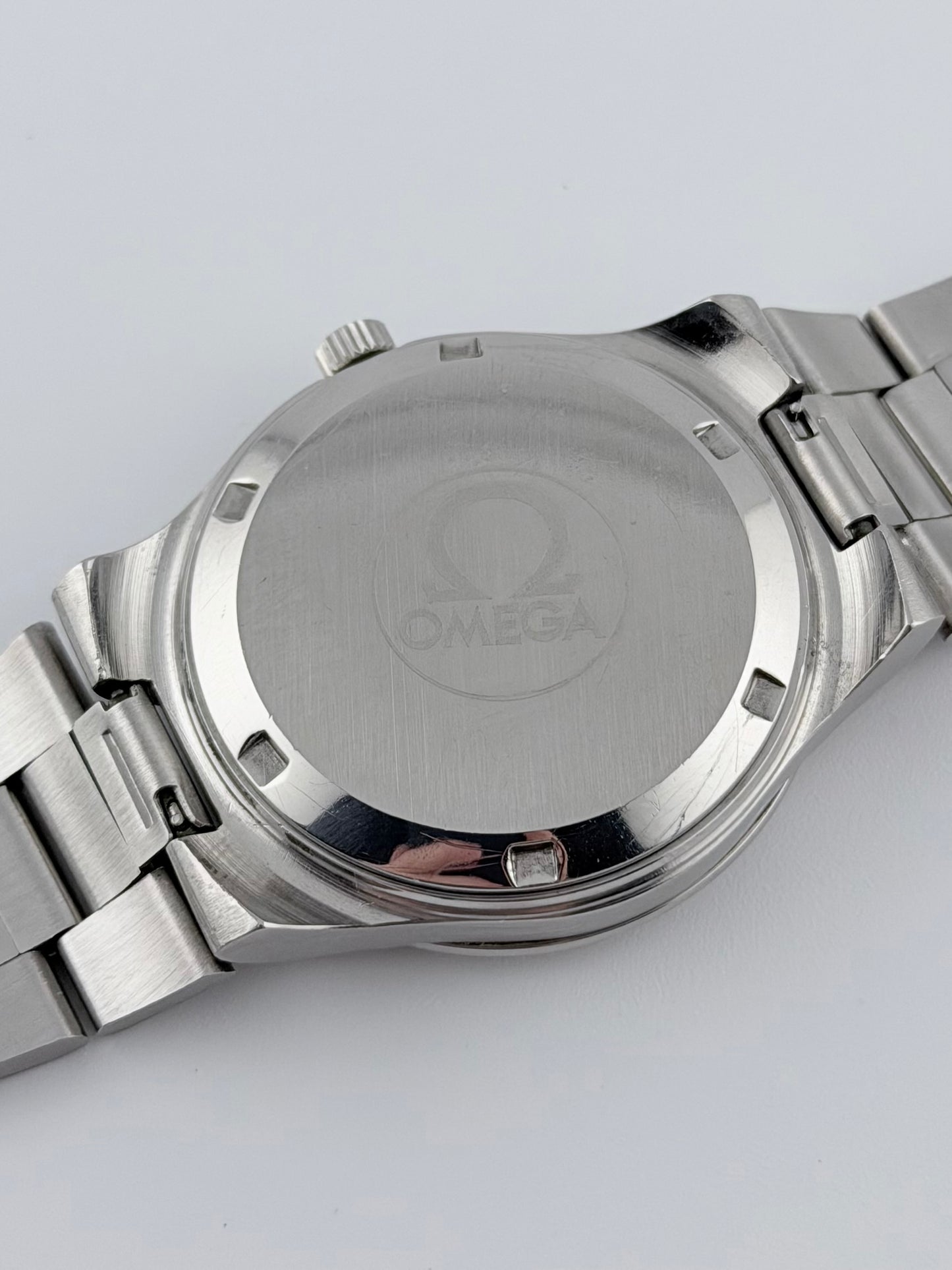Omega Geneve Automatic Date 166.0173