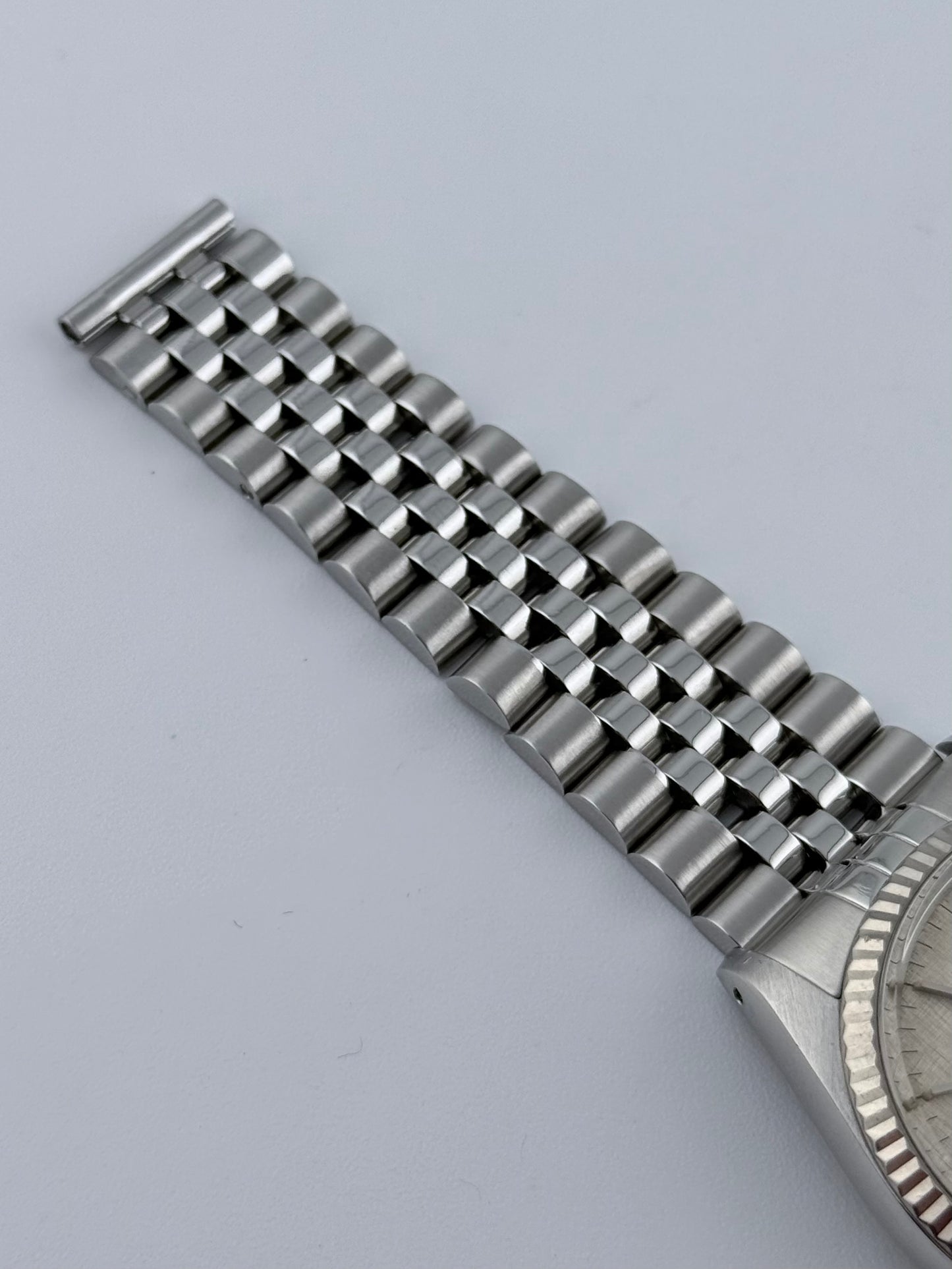 Rolex Datejust Oyster Perpetual - 16014 - White Gold Bezel - Linen Dial