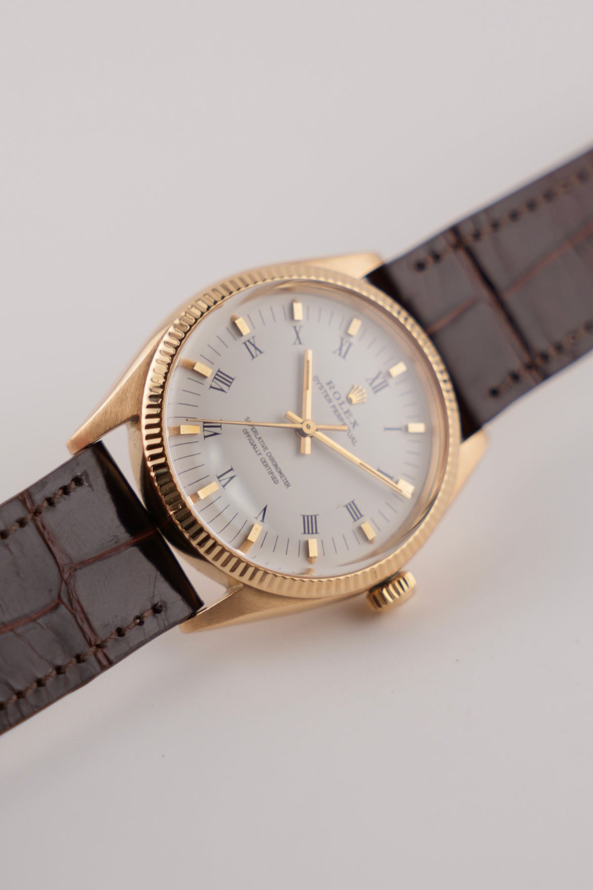 Rolex Oyster Perpetual Automatic - 1005 - 18k Gold - Box and Papers