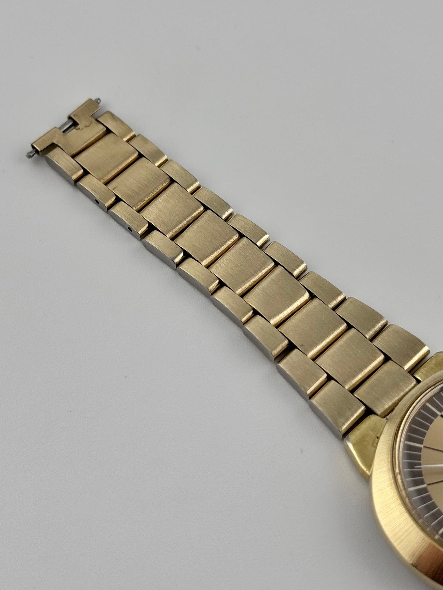 Omega Geneve Dynamic Automatic 166.039 - Box and Papers