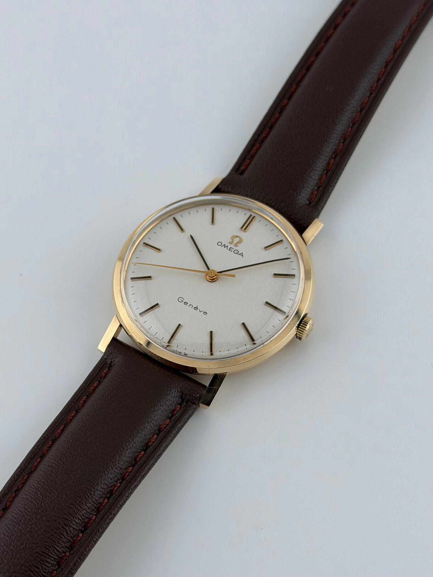 Omega Geneve Manual Wind 9ct Gold - 131.5016 - Original Box and Papers