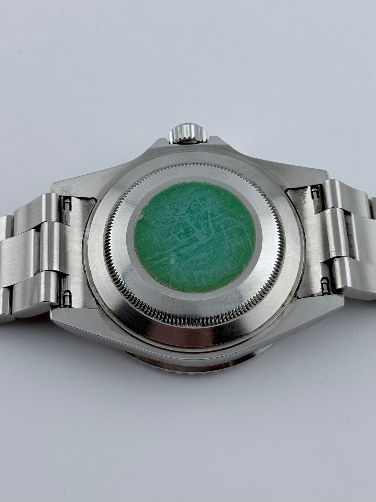 Rolex Oyster Perpetual Submariner Date - 16610 - Extremely Clean Condition