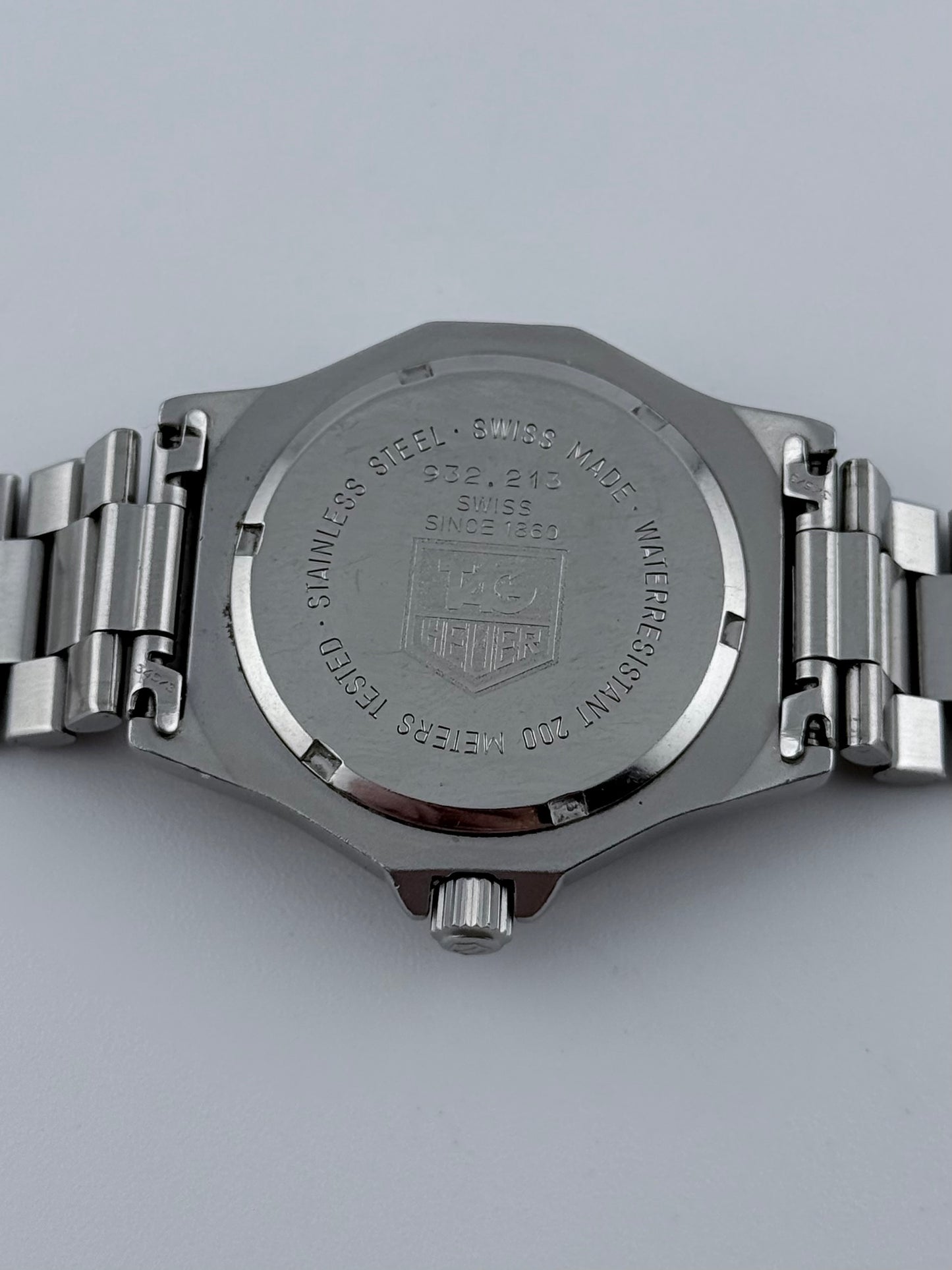 Tag Heuer Professional 200m Quartz Date - 932.213
