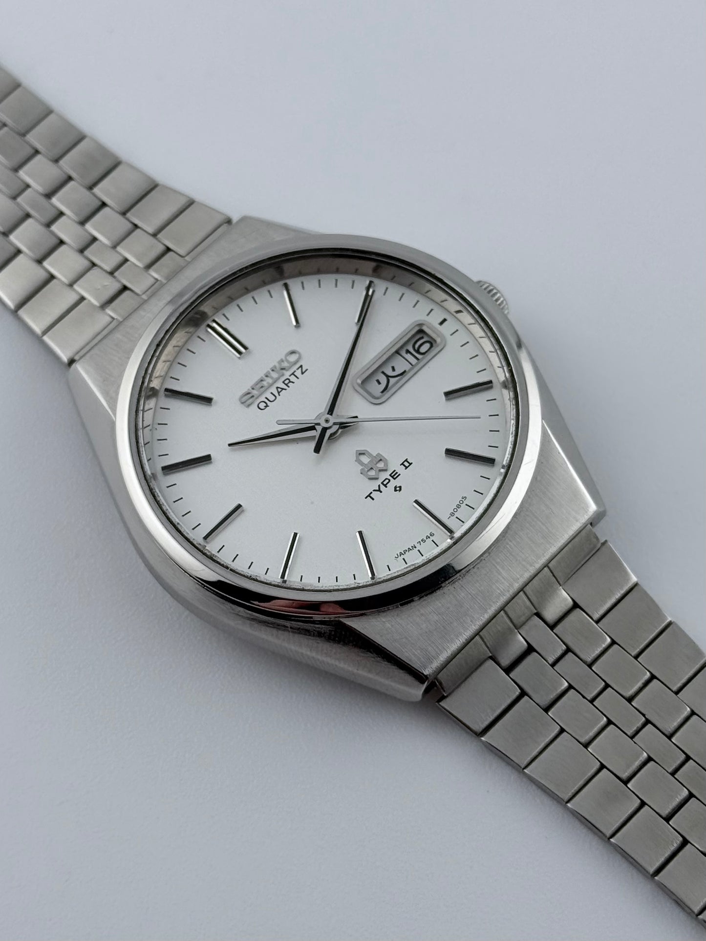 Seiko Type II Quartz Day-Date - 7546-8070