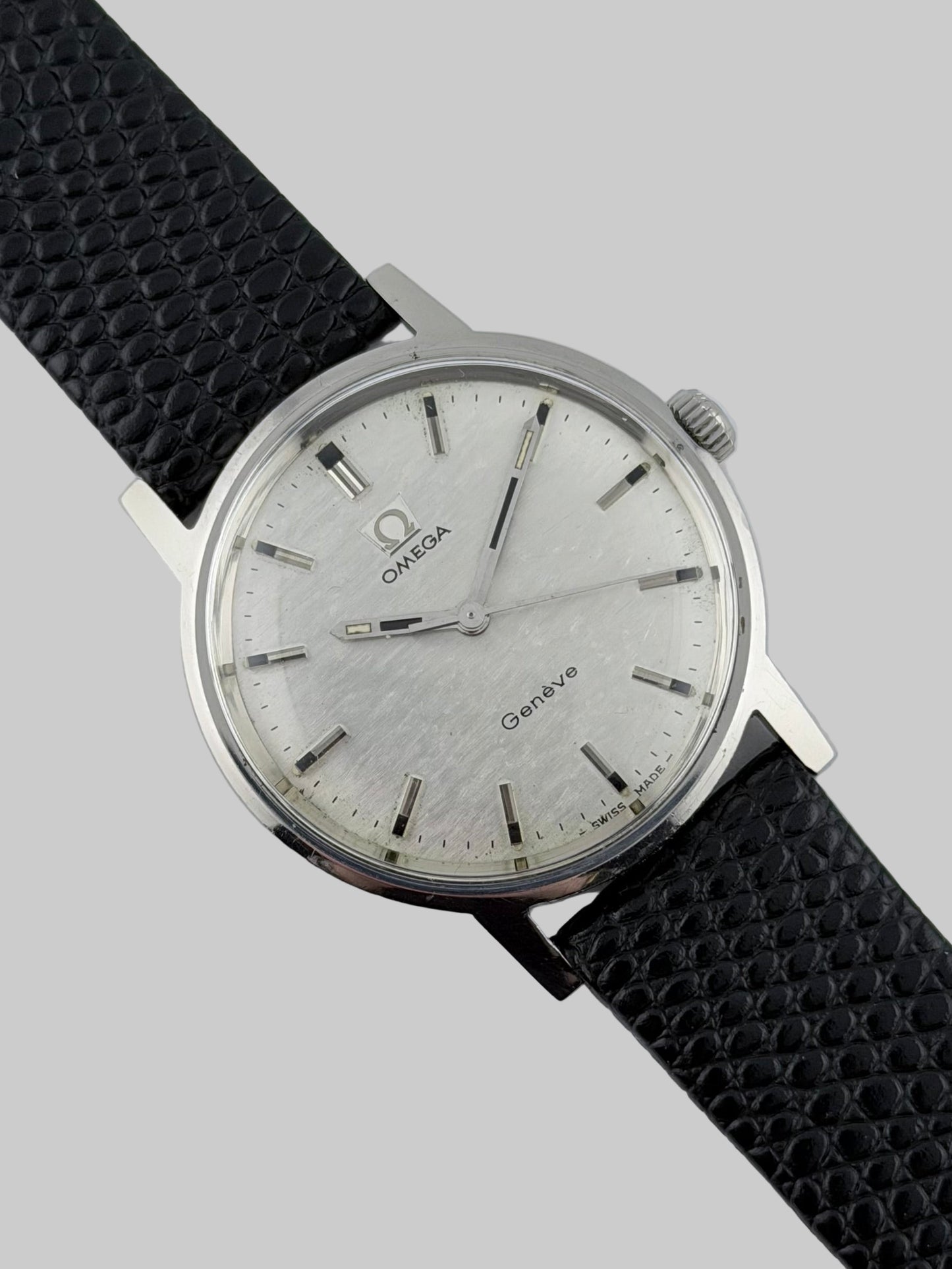 Omega Geneve Manual Wind 135.070 - Shantung Dial