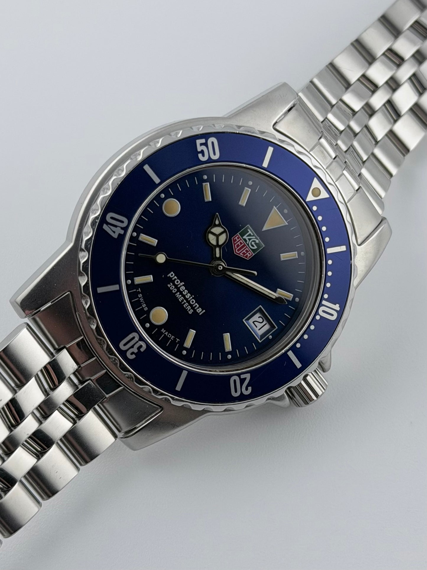 Tag Heuer Professional 200m Quartz Date - WD1214-D0-1 - Blue