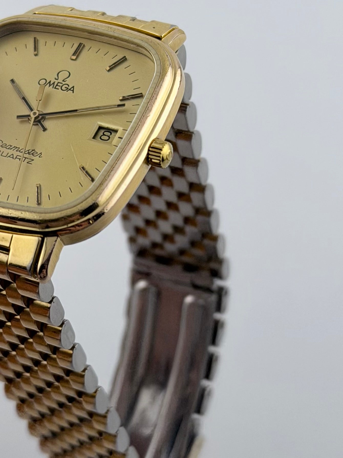 Omega Seamaster Quartz Date 196.0283