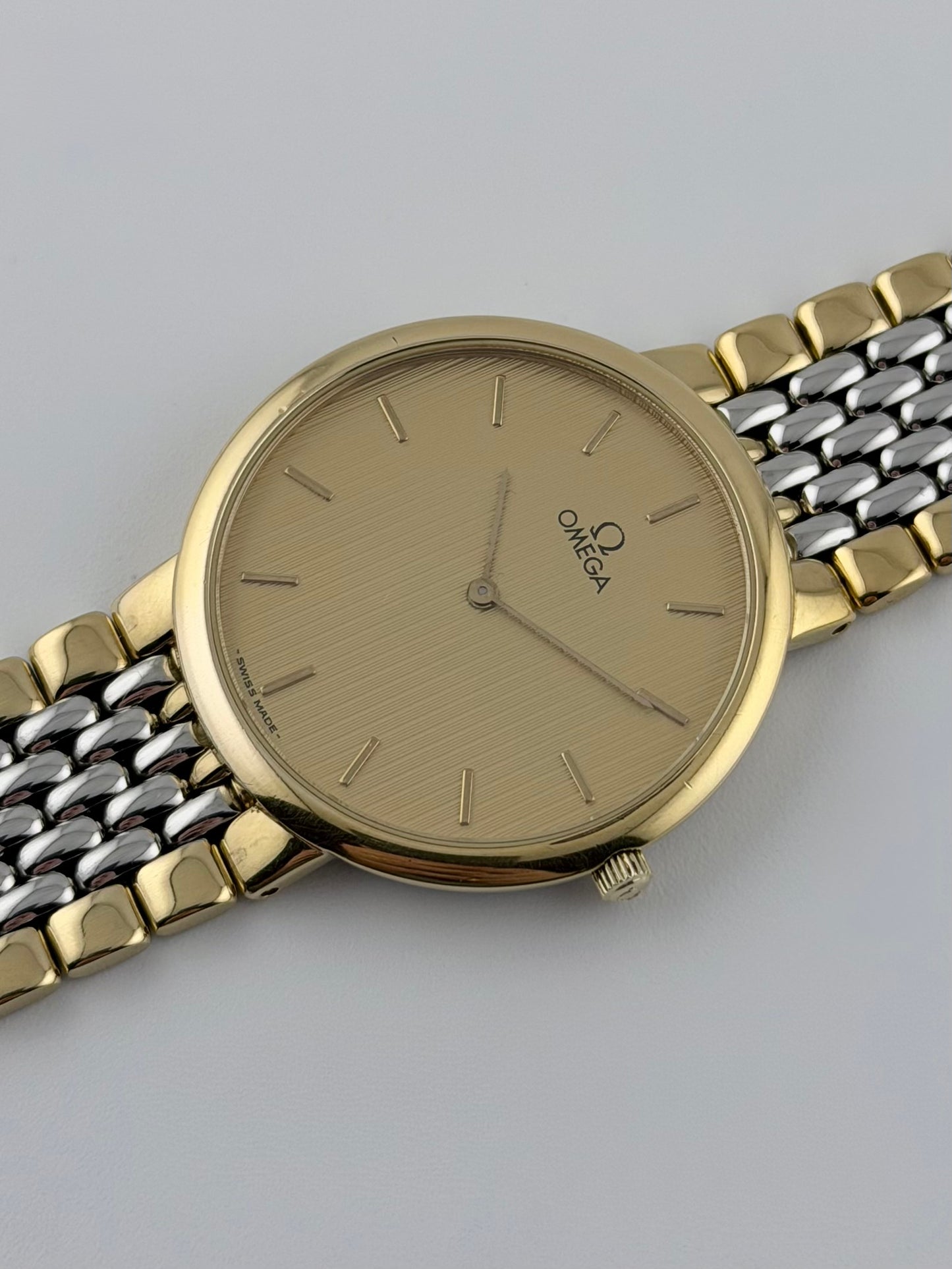 Omega De Ville Quartz 395.0875 - Box & Papers