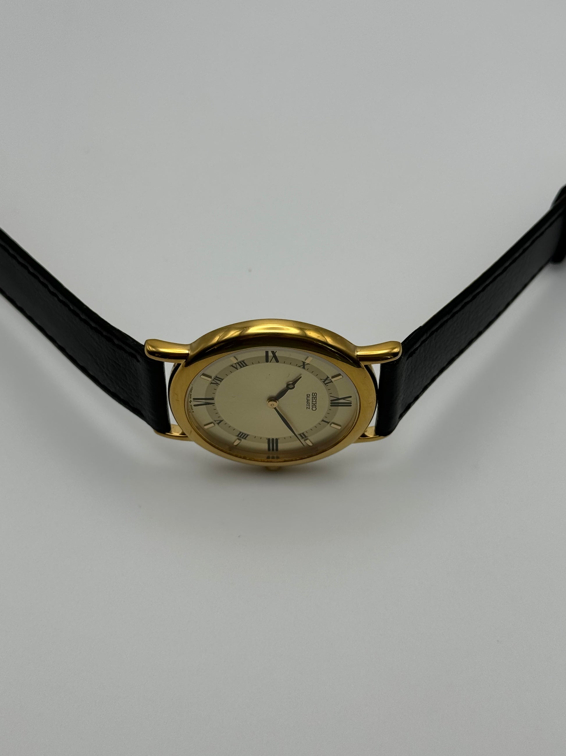 Seiko Dress Watch - Roman Numerals - 2K00-0030 The Wrist Watcher Seiko Dress Watch - Roman Numerals - 2K00-0030 The Wrist Watcher