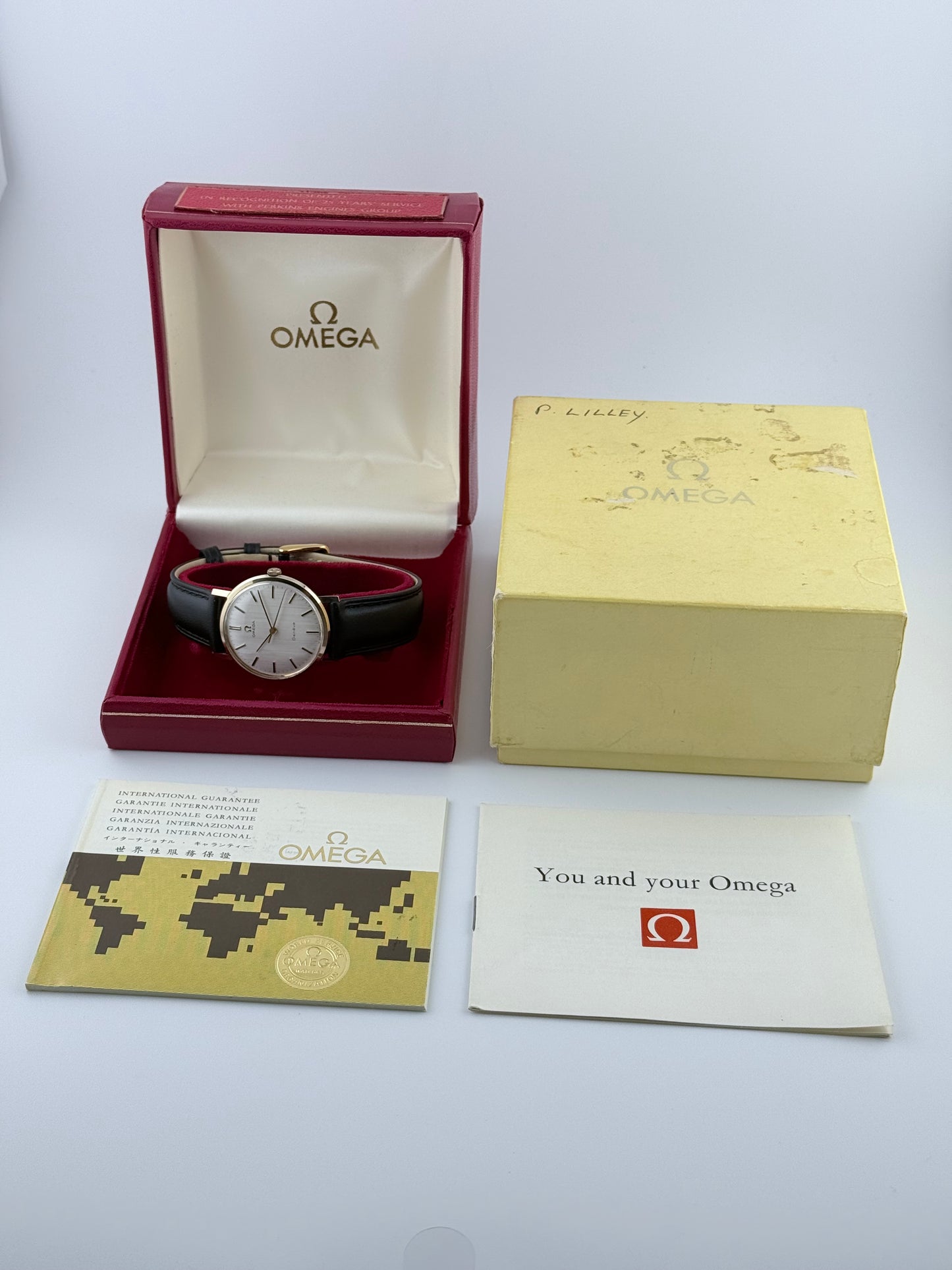 Omega Manual Wind  9ct Gold - 131.8412 - FULL SET!
