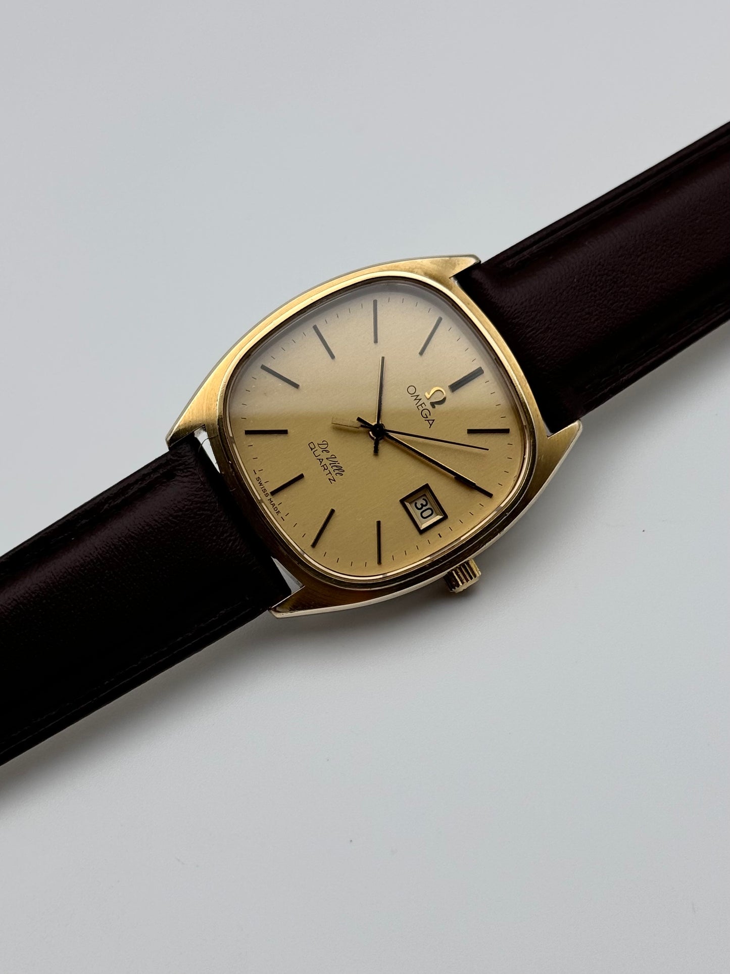 Omega DeVille Quartz Date 192.0034