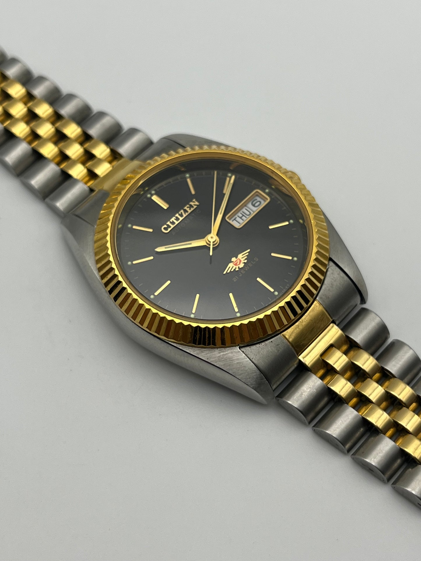 Citizen Eagle 7 Day-Date 4-R02106