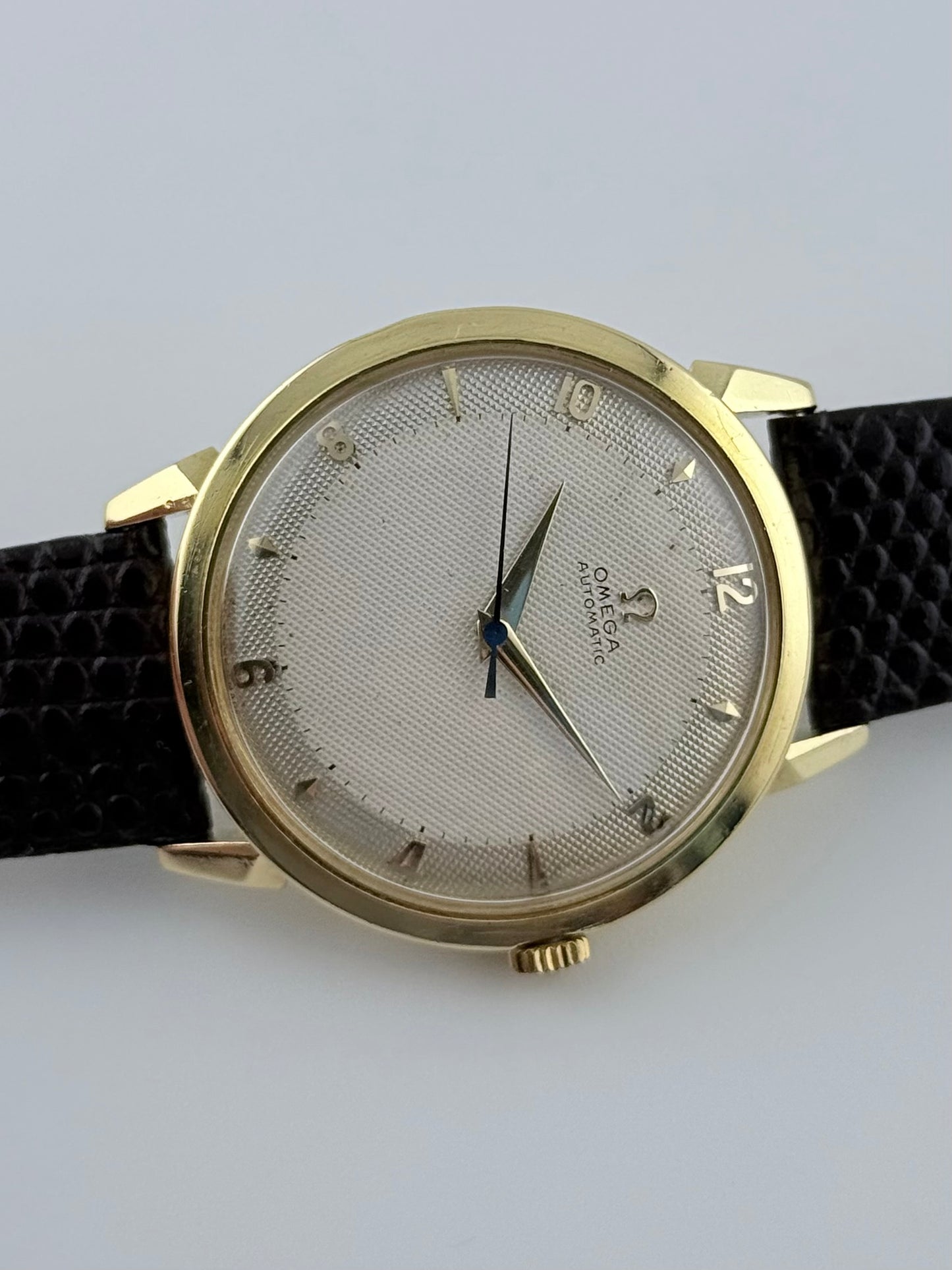Omega Automatic Bumper - 2710 S.C - 18ct Gold