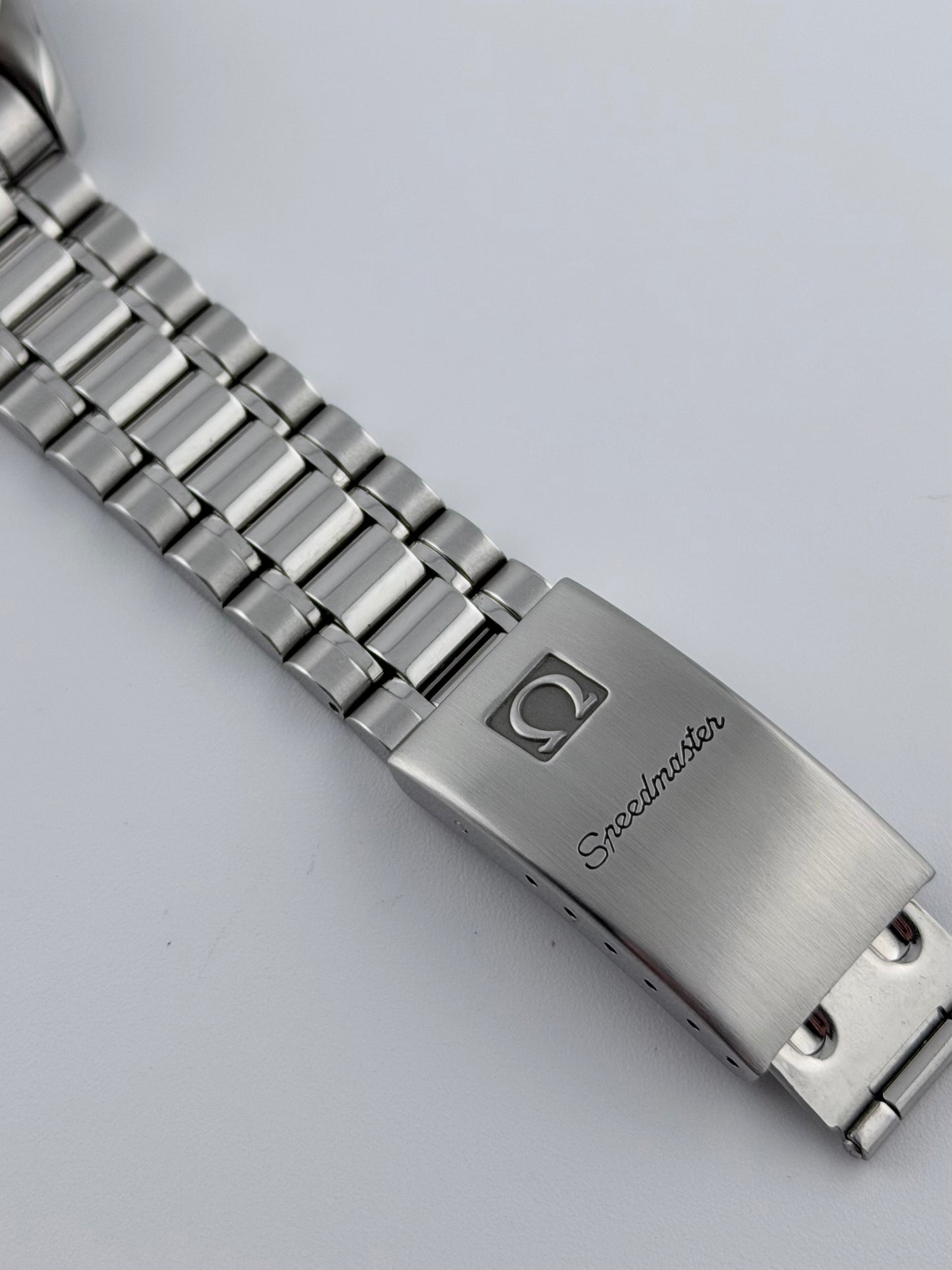 Omega Speedmaster Automatic Date - 175.0043 - Rare Reverse Panda Dial - Box and Papers