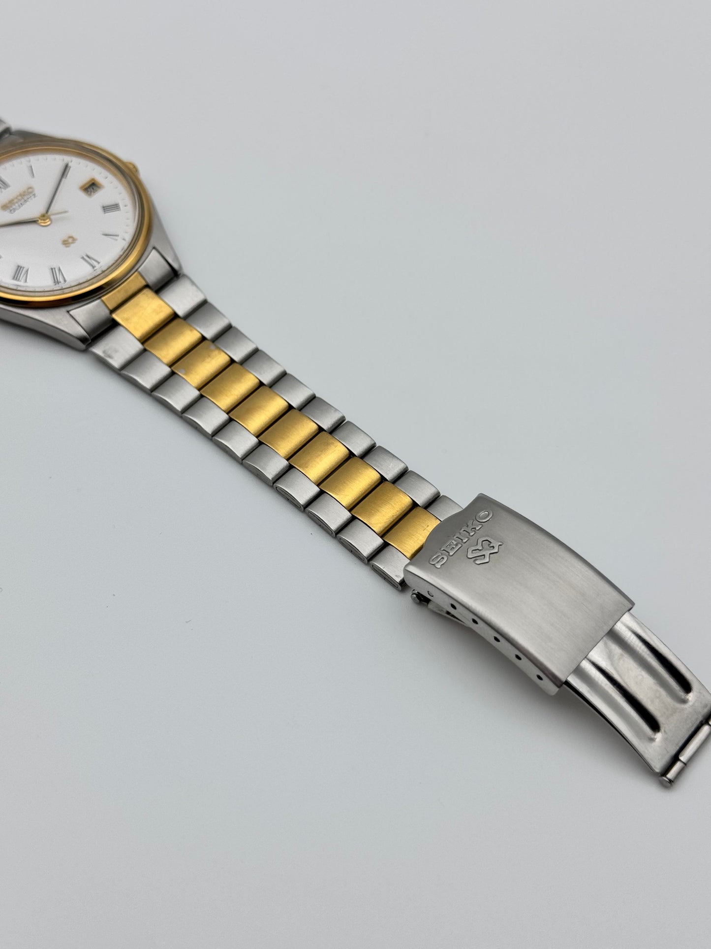 Seiko SQ Quartz Date - 5Y22-8020