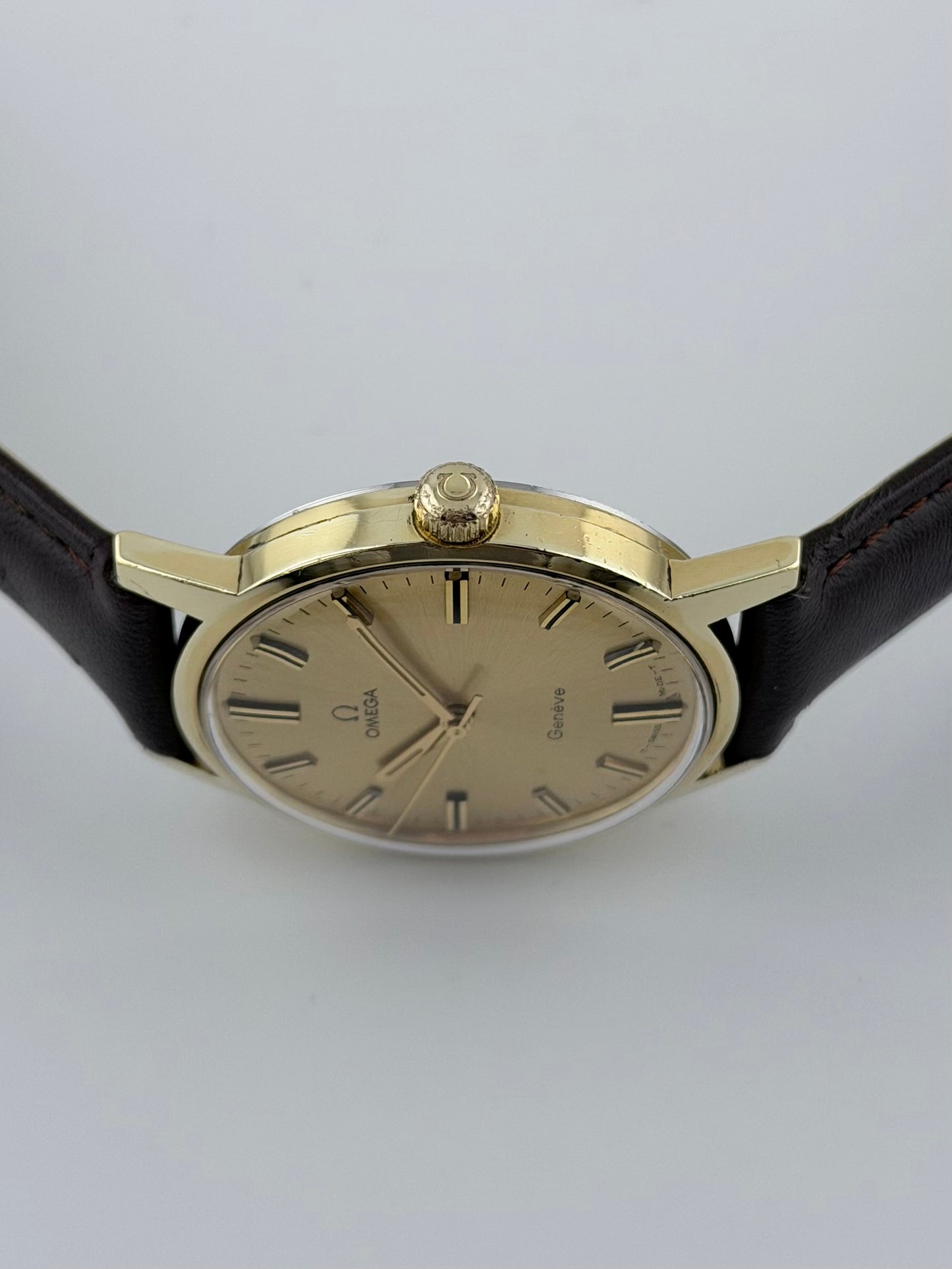 Omega Geneve Manual 135.070 - Box and Papers
