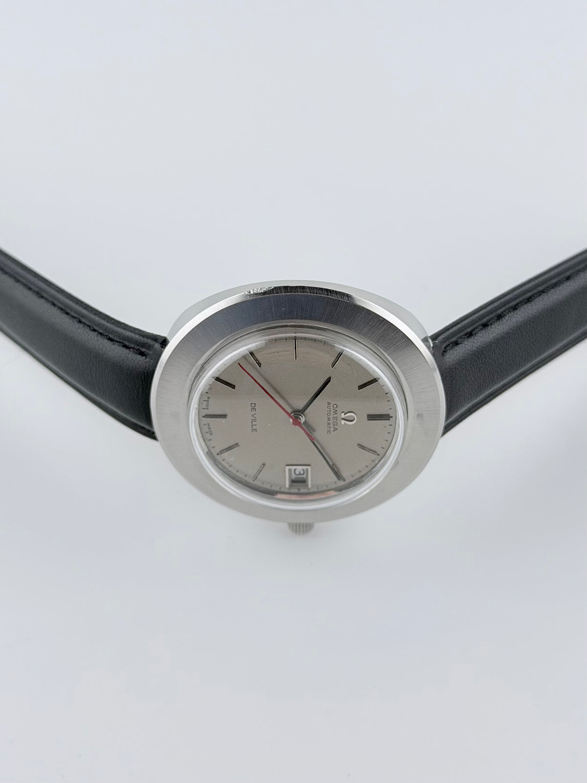 Omega De Ville Automatic Date 166.0094 - Rare UFO style