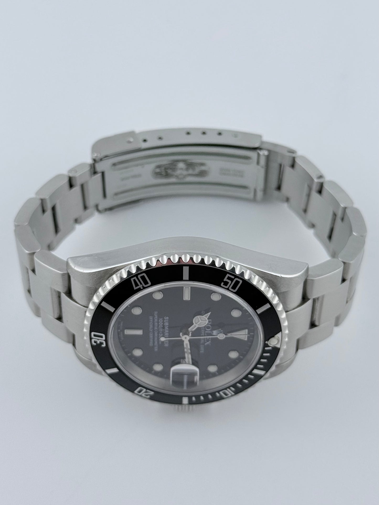 Rolex Oyster Perpetual Submariner Date - 16610 - Extremely Clean Condition