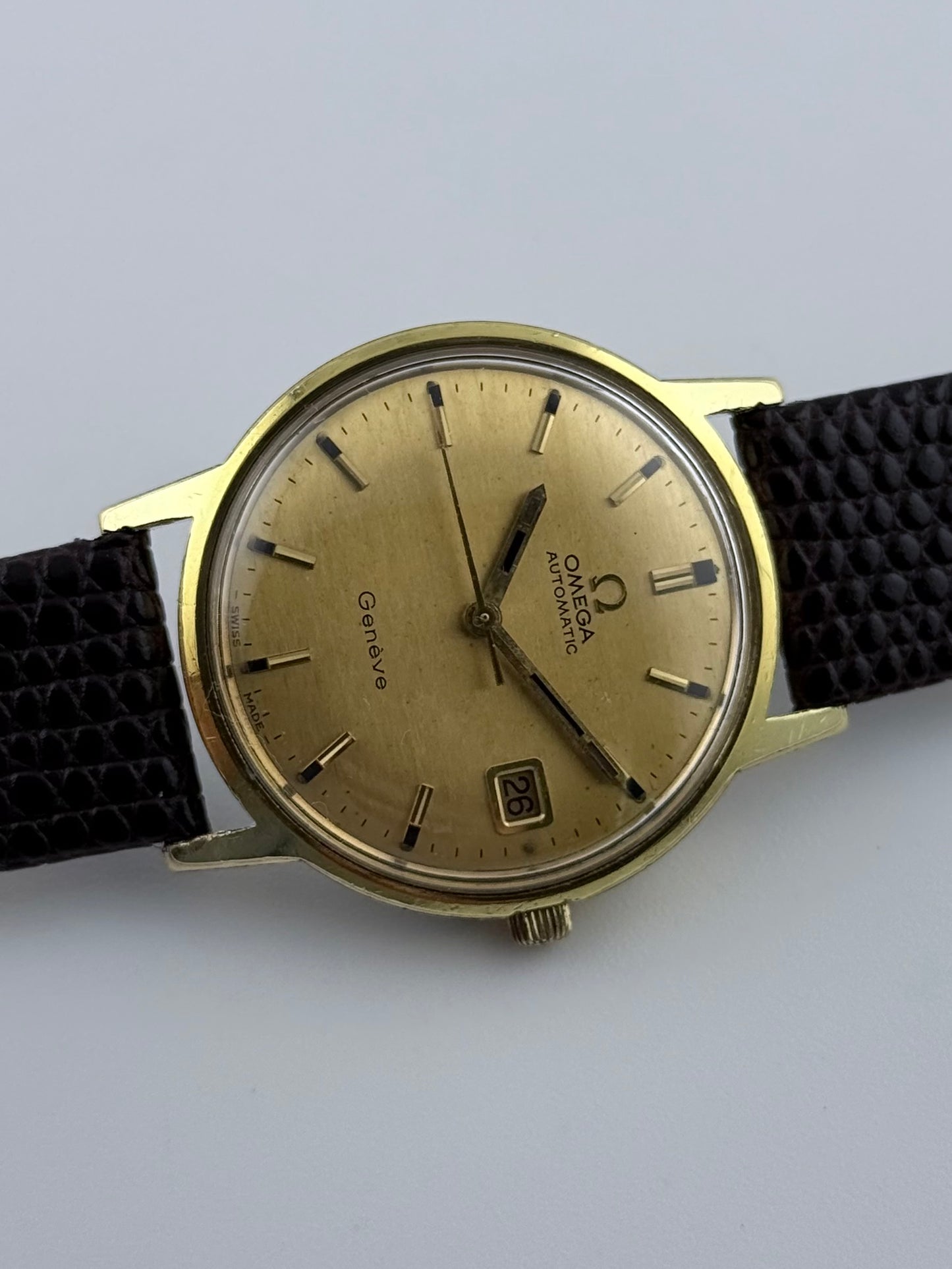 Omega Geneve Automatic Date 166.070 - Shantung Dial