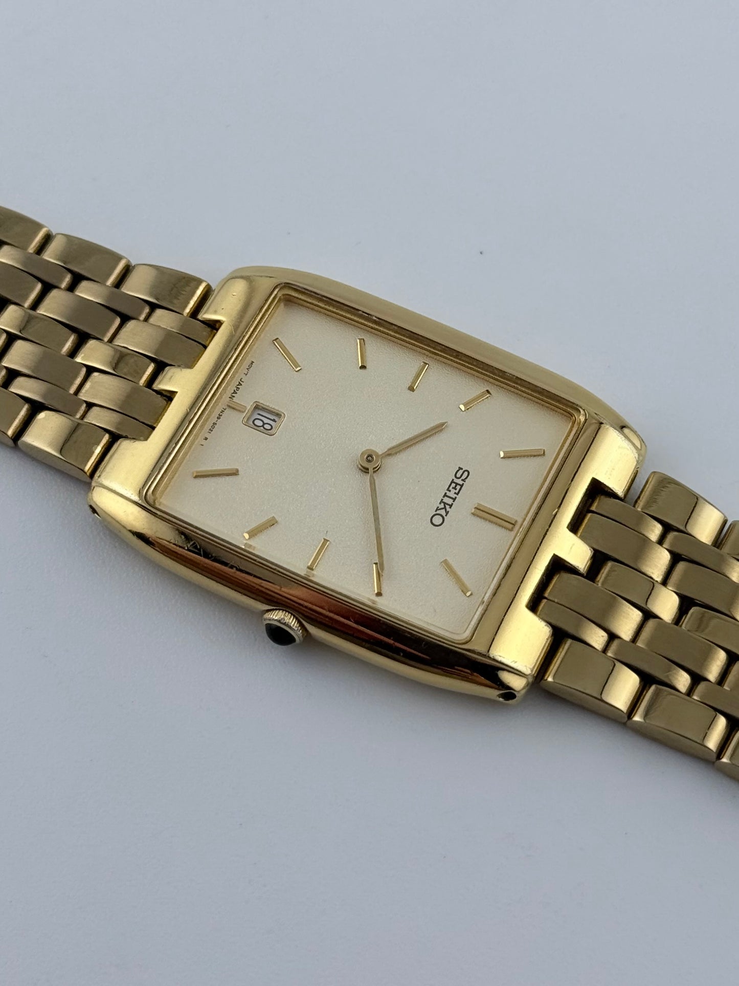 Seiko Tank Quartz 7N39-5010