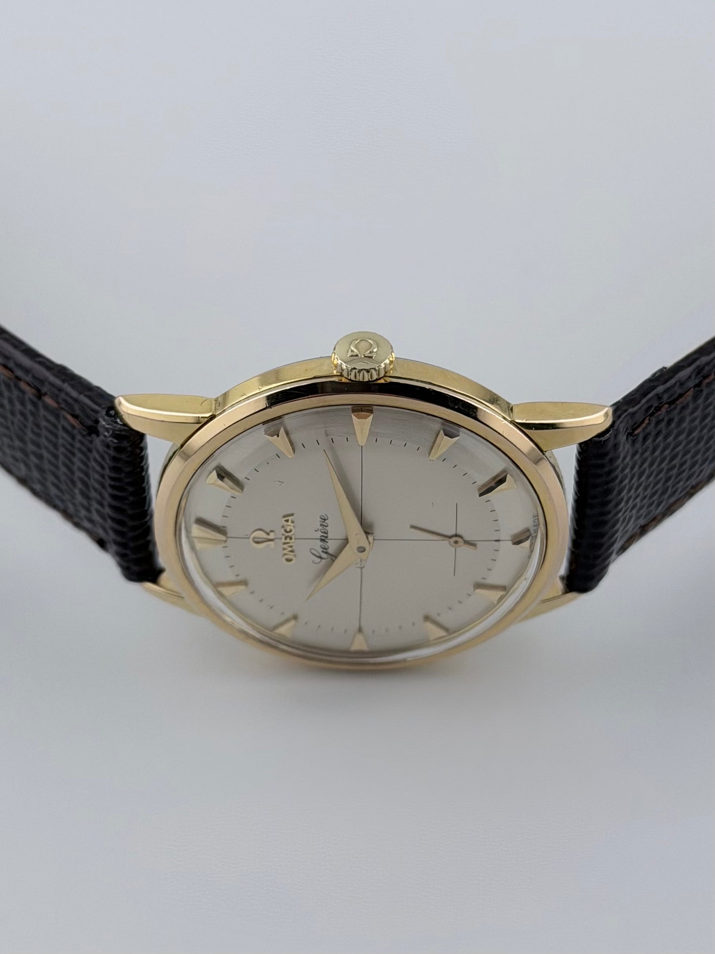 Omega Geneve Manual Wind BK2903.1 - Pie-Pan with Cross Hair Sub-dial