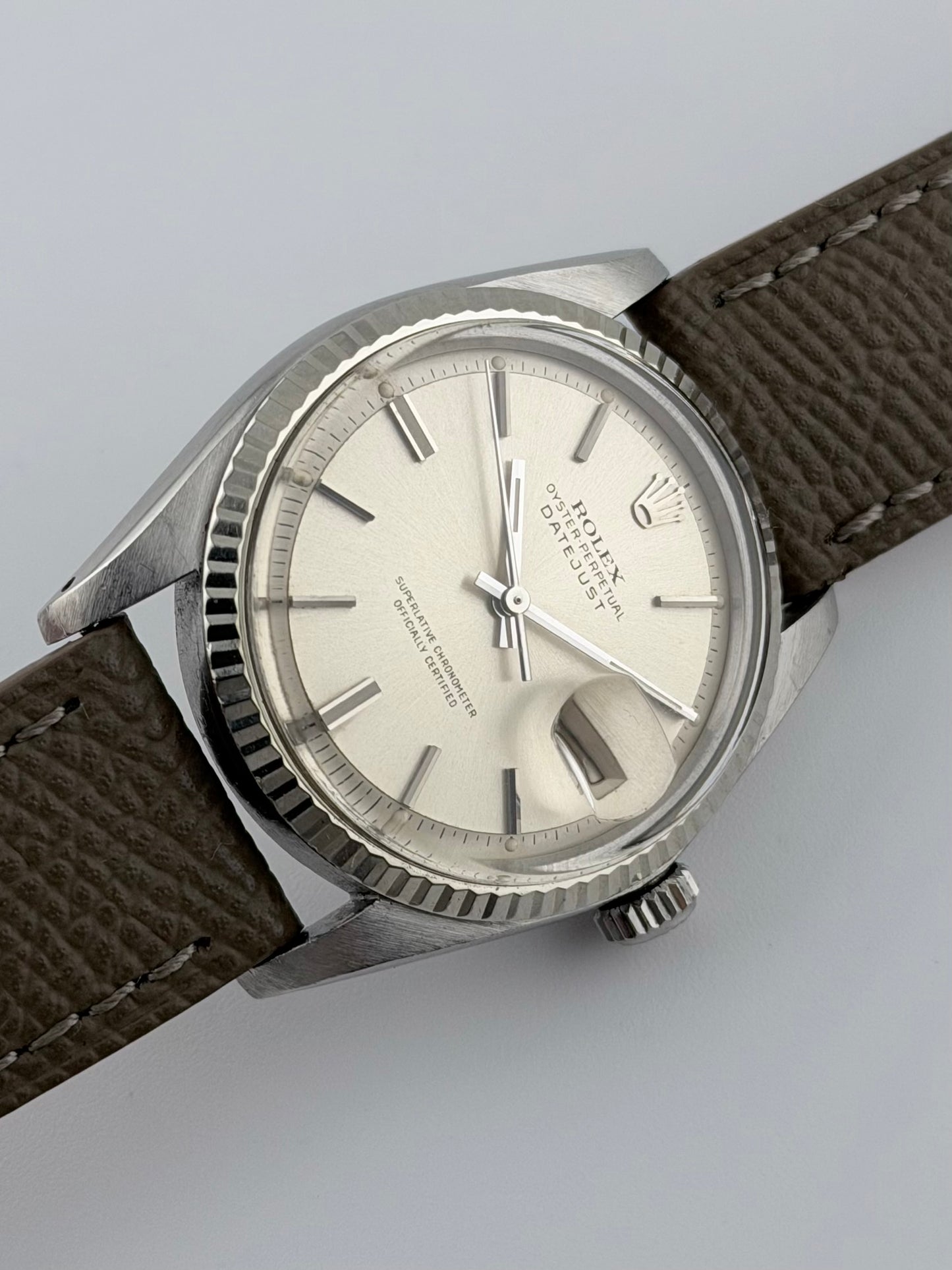 Rolex Datejust Oyster Perpetual Automatic - 1601 - Sunburst Dial