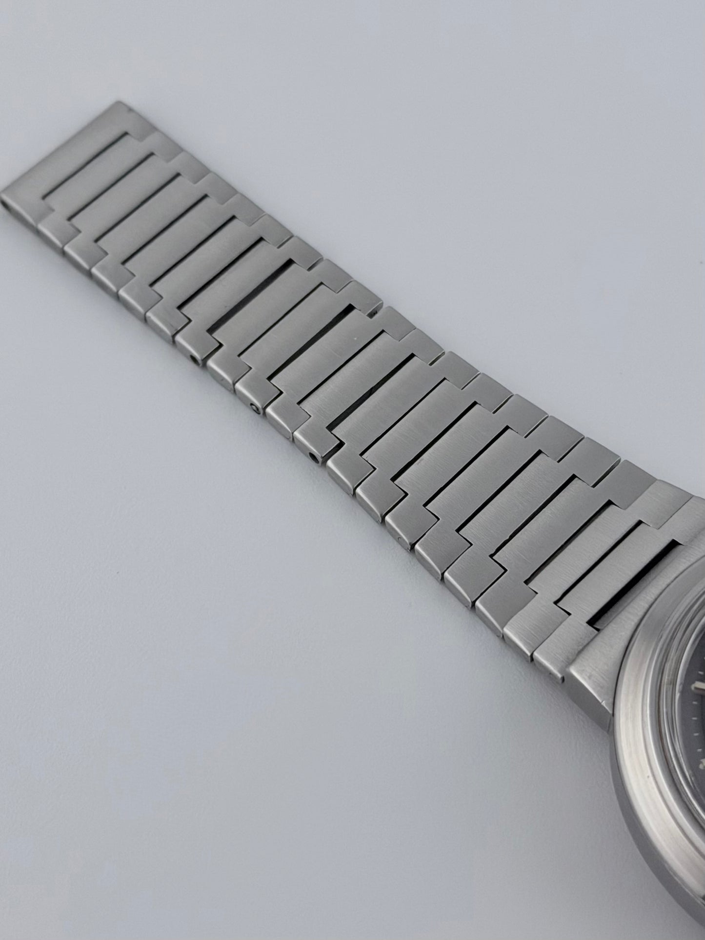 Omega Quartz Day-Date - 196.0058