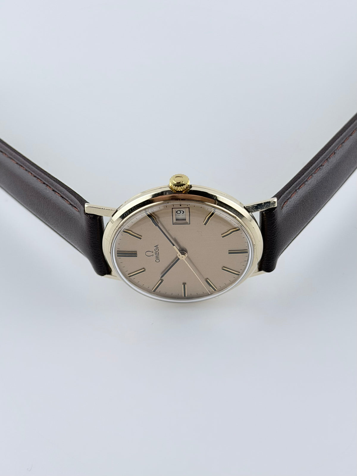 Omega Geneve Manual Wind 9ct Gold - 132.5017