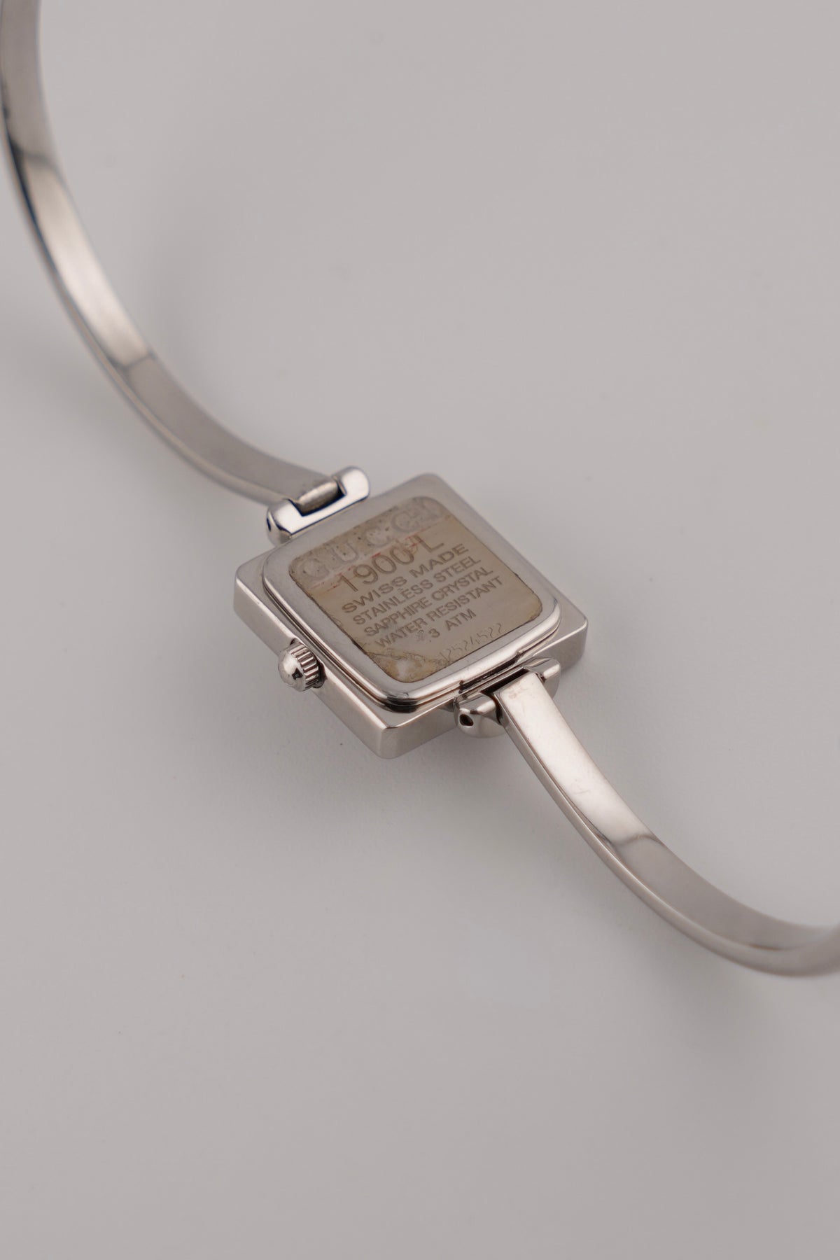 Gucci 1900L Quartz - Ladies - Pink Mother of Pearl Dial