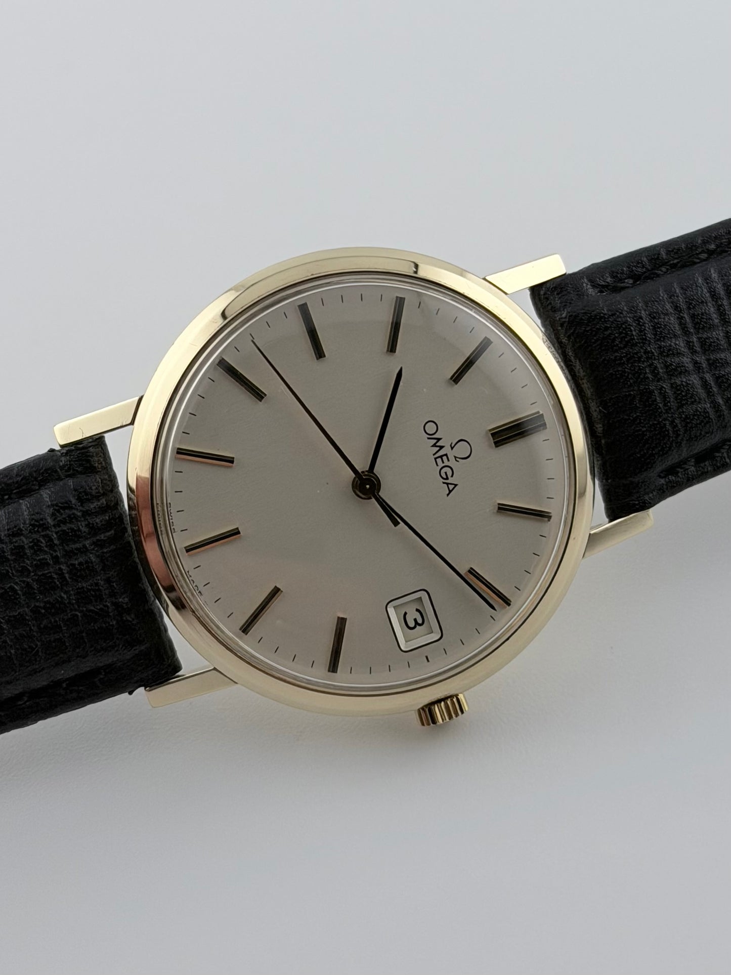 Omega Geneve Manual Wind 9ct Gold 132.5017