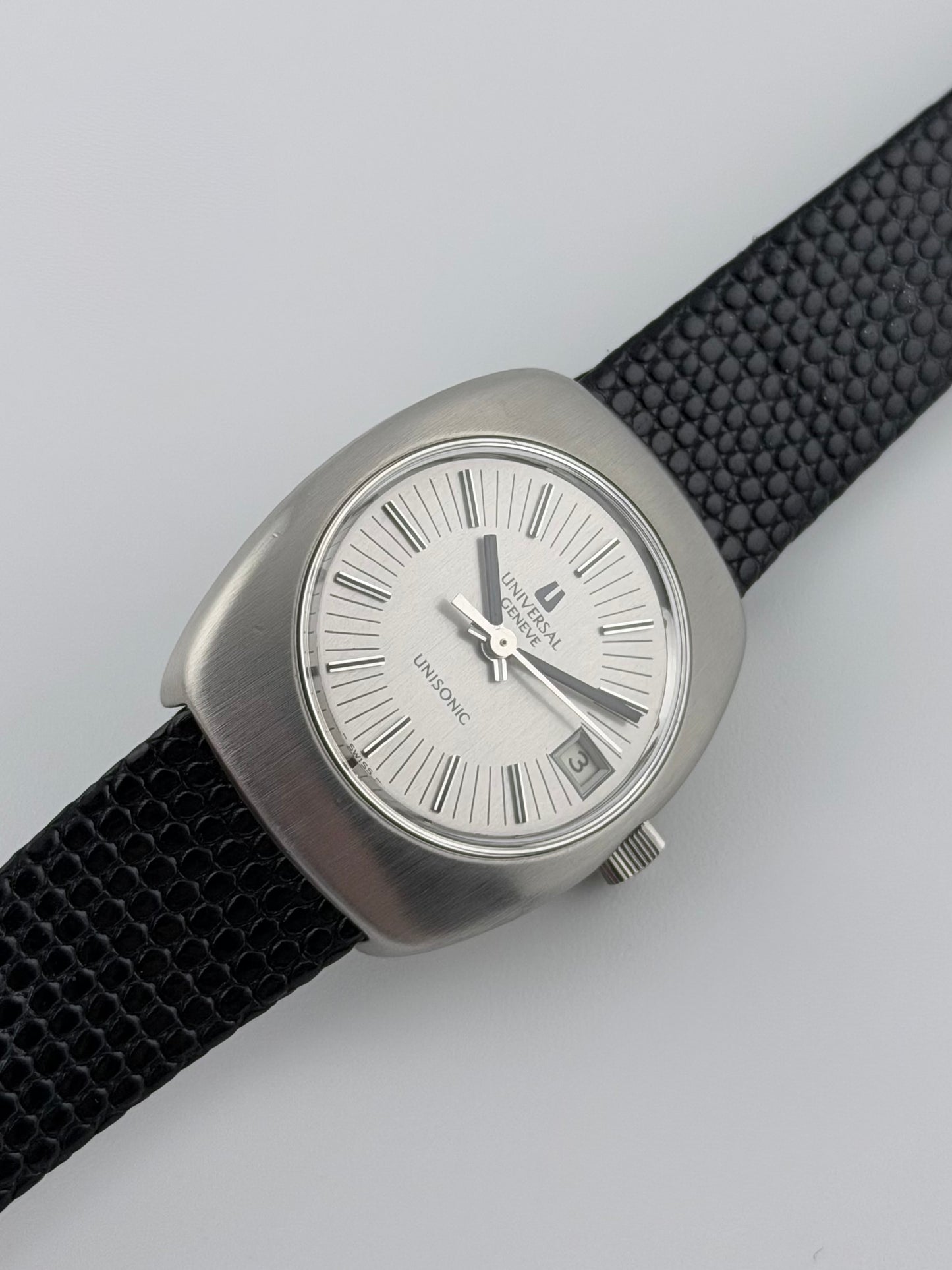 Universal Geneve Unisonic 848.601 - RARE - Ladies - New Old Stock