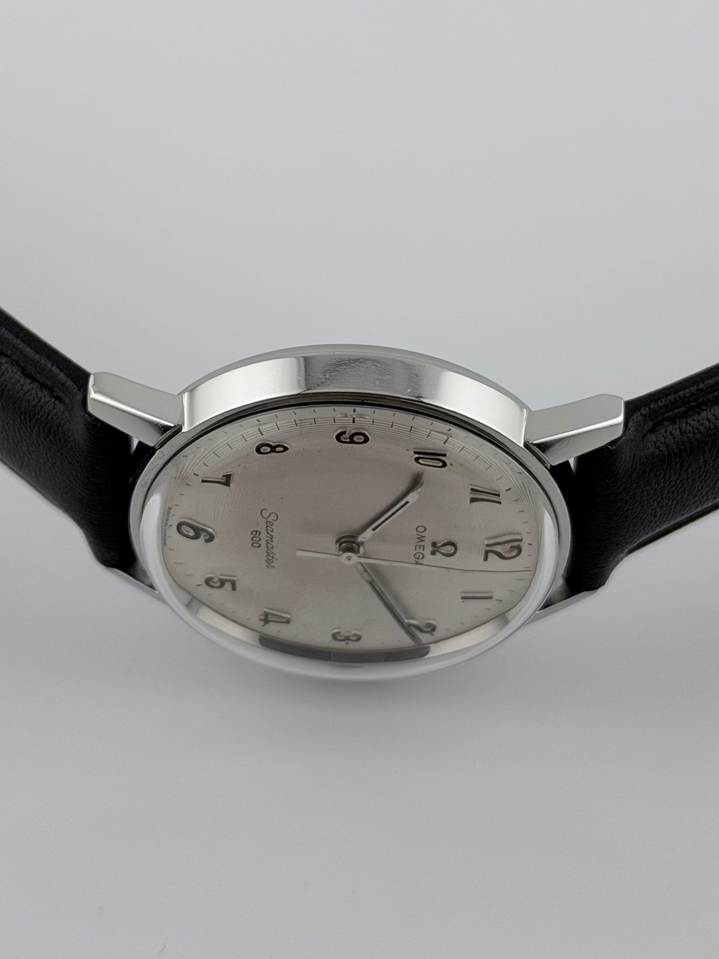 Omega Seamaster 600 Manual Wind - 135.011 - Concentric Circles - Ultra Rare!