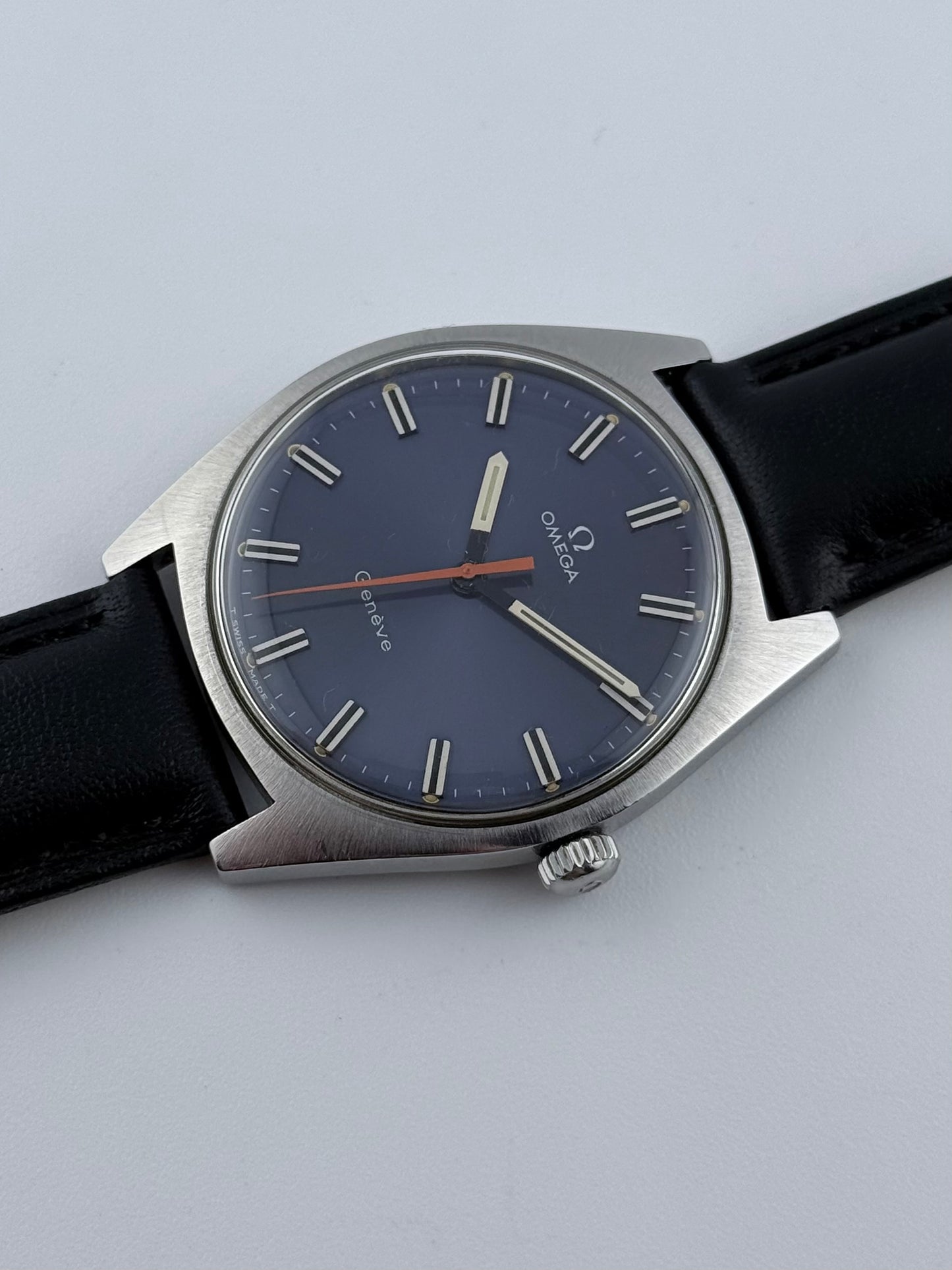 Omega Geneve Date Manual Wind 135.041