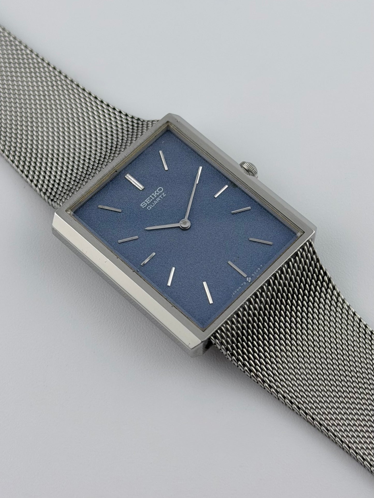 Seiko Tank Quartz - 7800-5059 - Rare Blue Dial