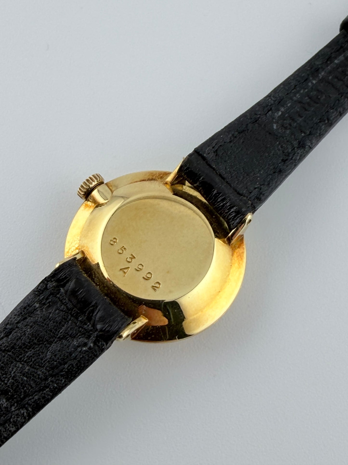 Jaeger LeCoultre Manual Wind 18kt Gold - Rare Decorated Disco Volante - Ladies