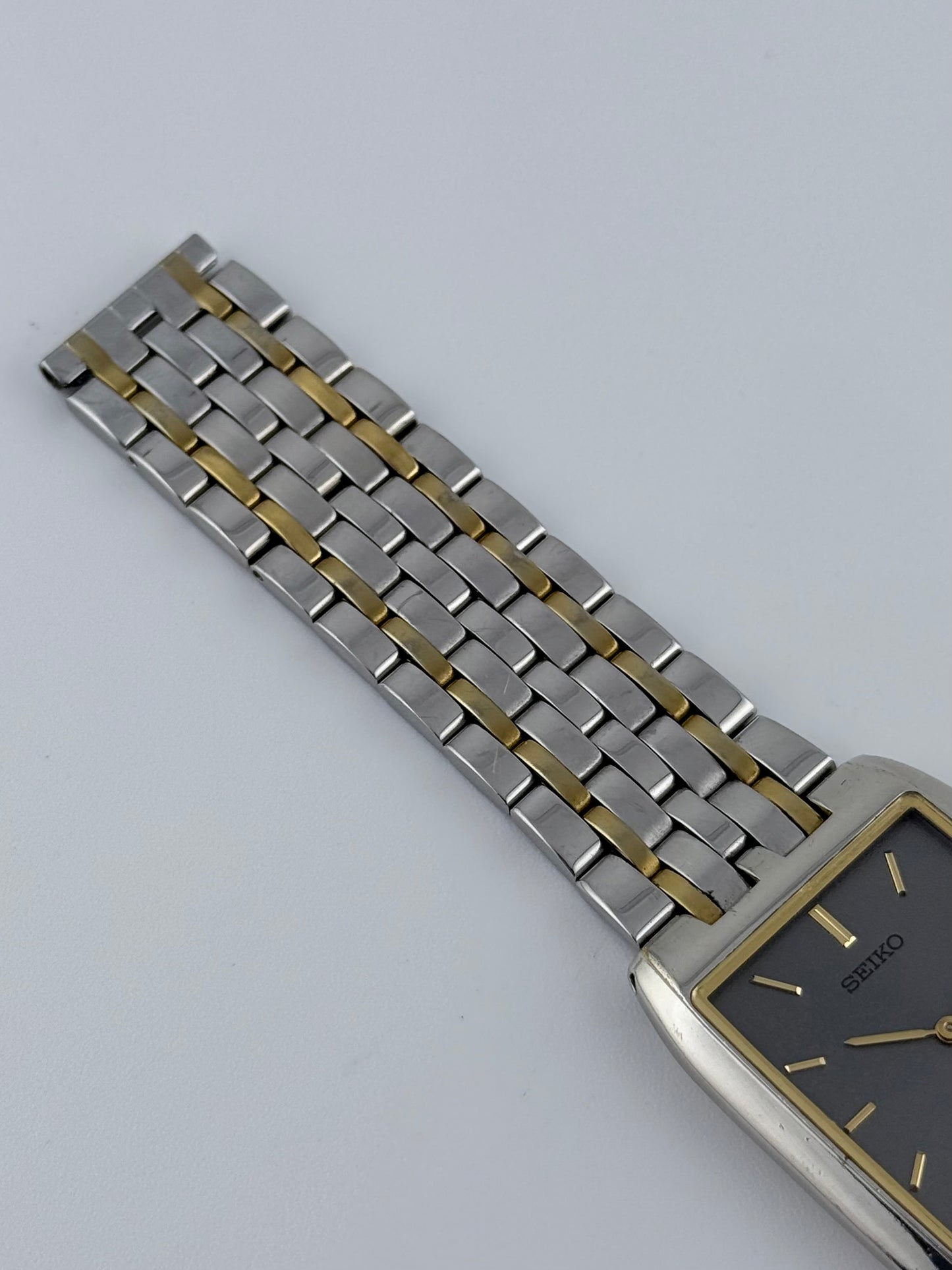 Seiko Tank Quartz 7N39-5020