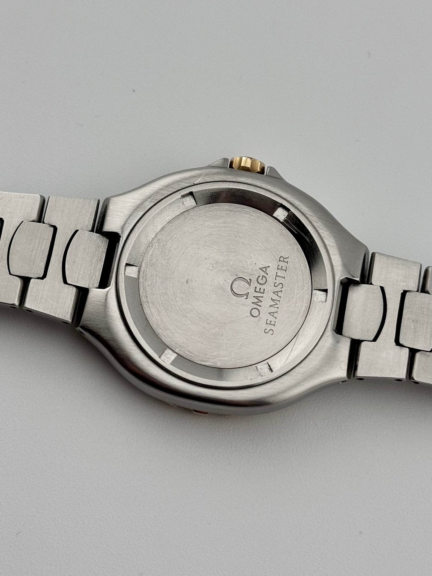 Omega Seamaster 200 Quartz Pre Bond - 396.1042.