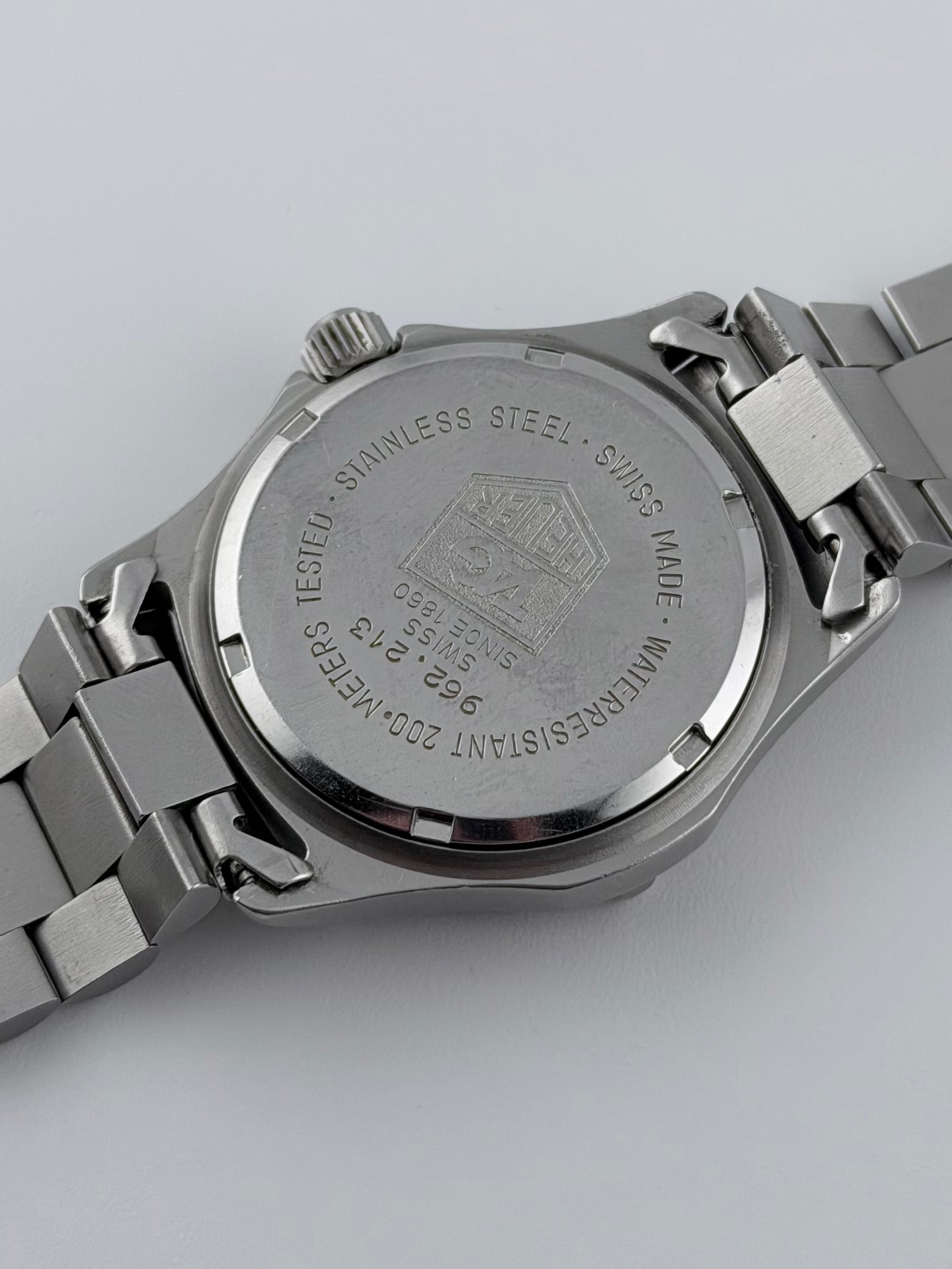 Tag Heuer Professional 2000 Quartz Date - 962.213 – The Wrist Watcher