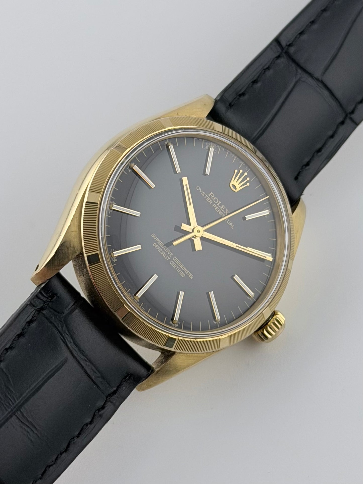 Rolex Oyster Perpetual - 1003 - 18kt Gold - Rare Black Dial