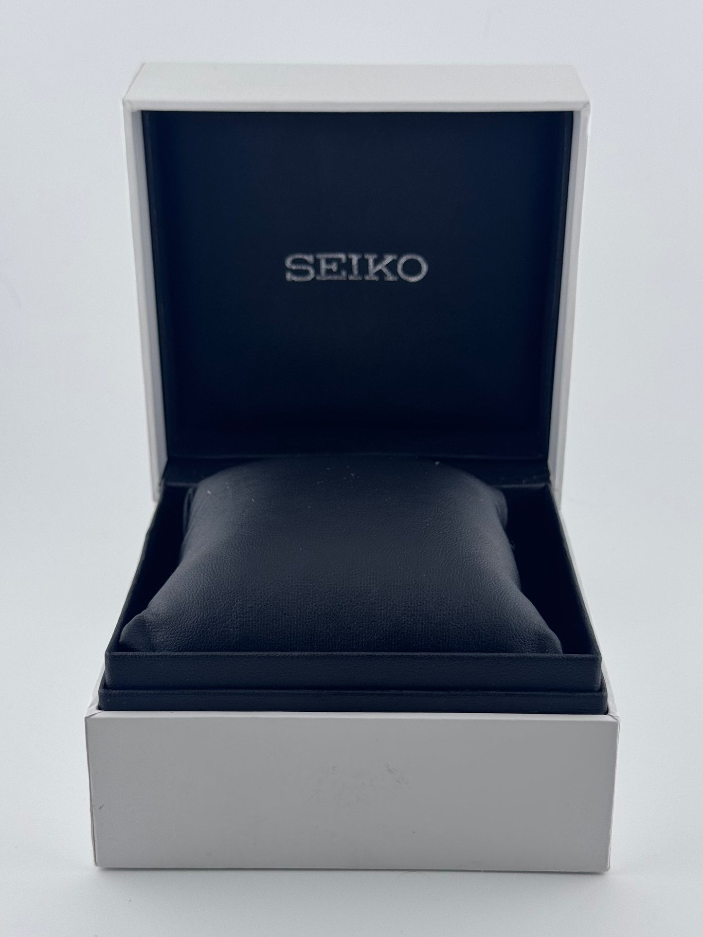 Seiko Tank Quartz V115-0BC0 - Original Strap, Buckle, Box and cartificate - Near Mint