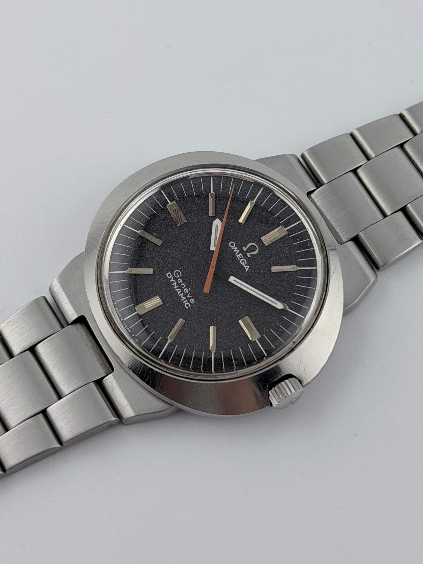 Omega Geneve Dynamic Manual Wind 135.033