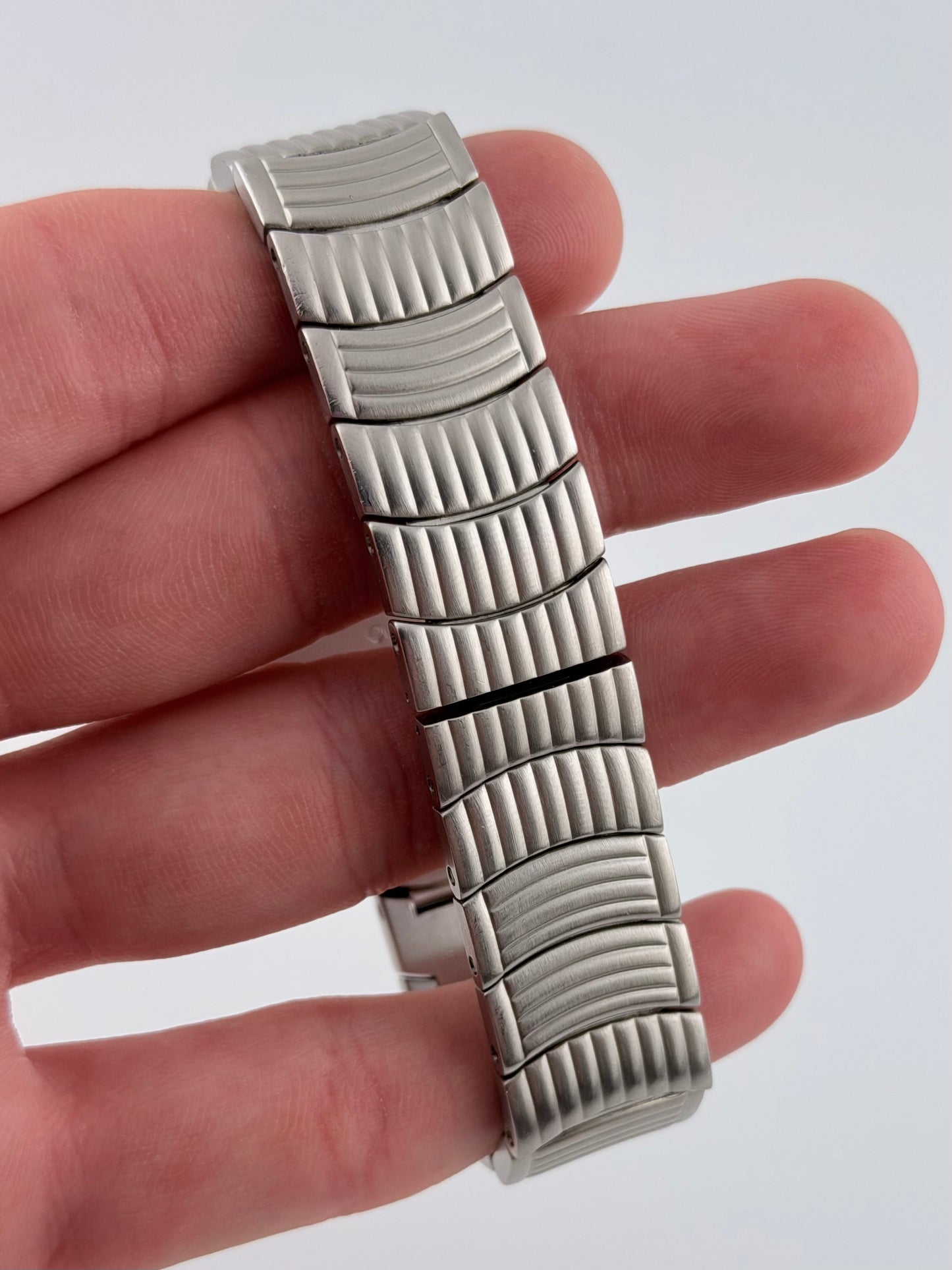 Cartier Panthere Cougar Quartz Date - 120000R