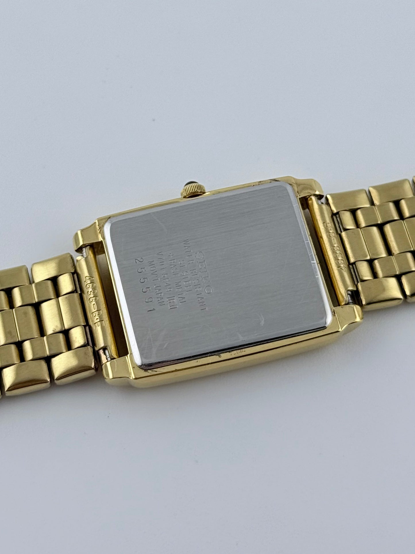 Seiko Tank Quartz - V701-5E49