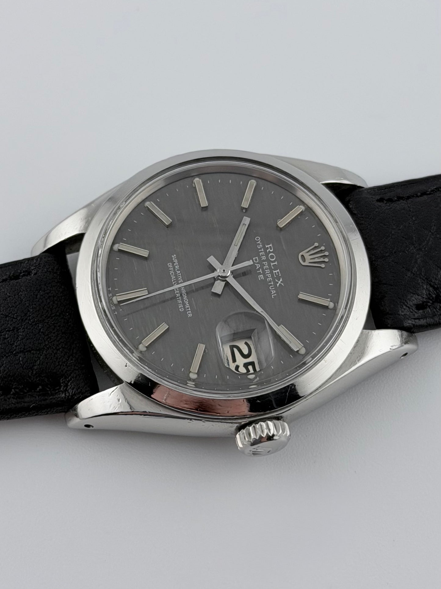 Rolex Oyster Perpetual Date Automatic - 1500 - Rare Shantung Dial