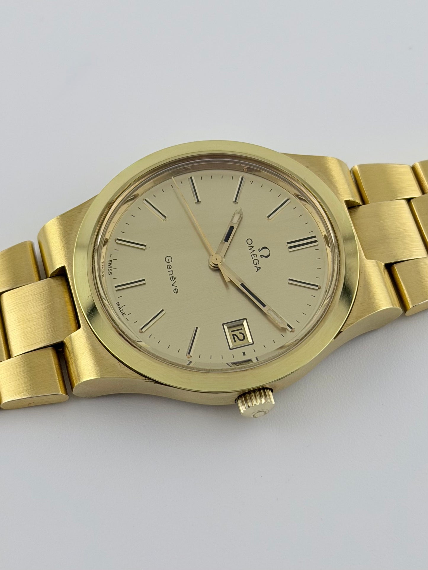 Omega Geneve Manual Wind Date - 136.0103 - Box and Papers!