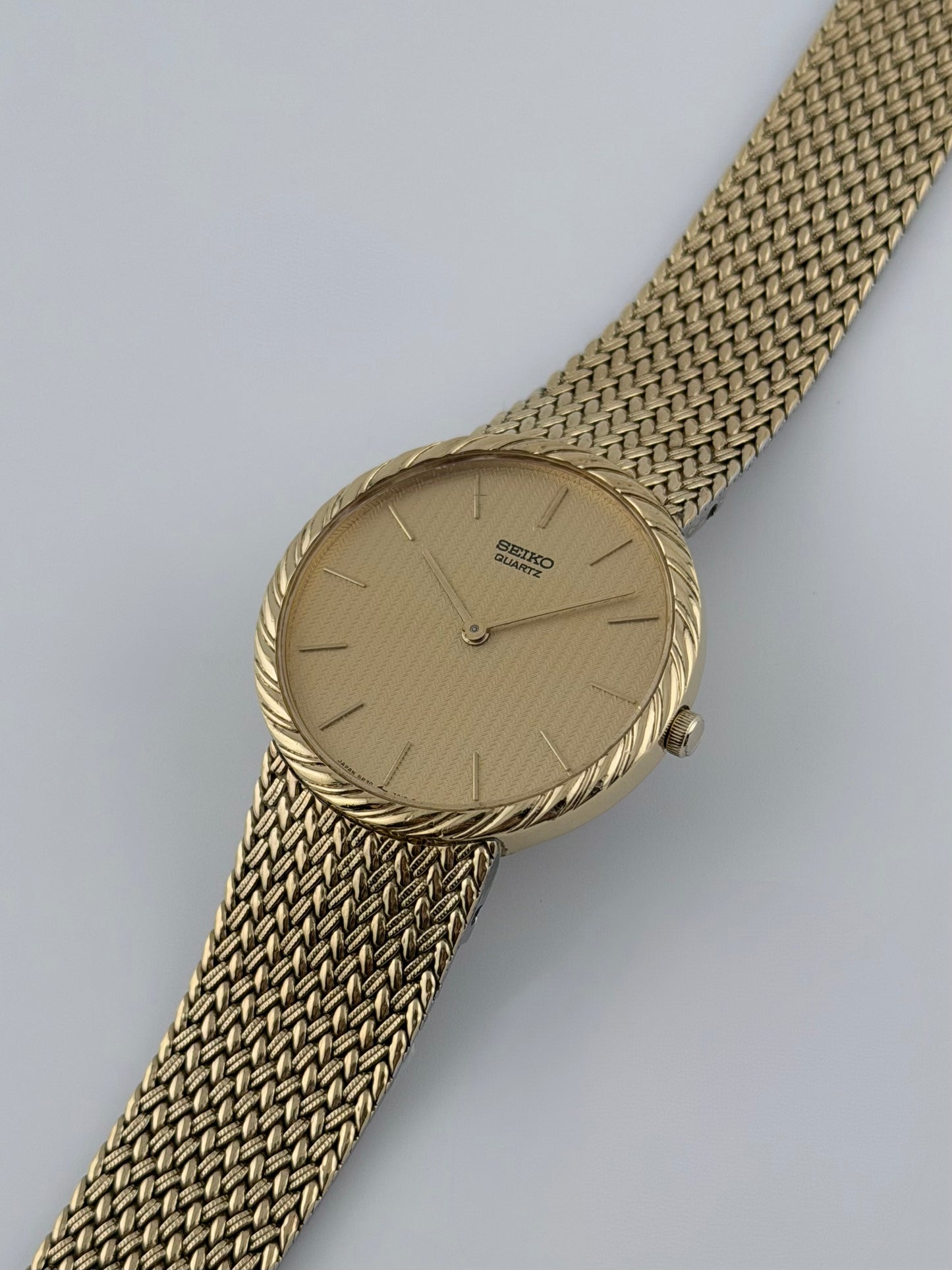 Seiko Quartz - 5P30-7000