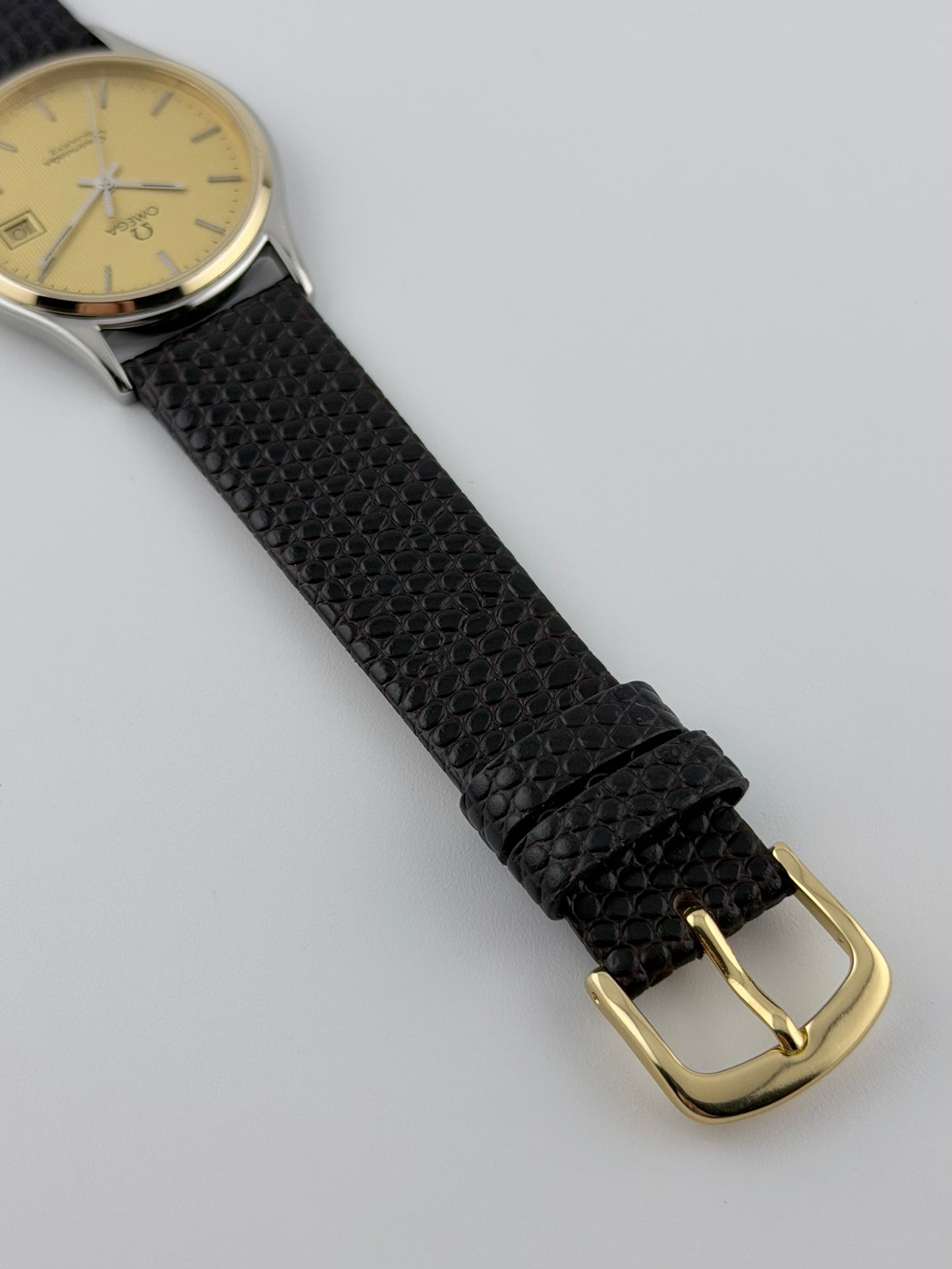 Omega Seamaster Quartz 196.0251 Date - Hobnail Dial