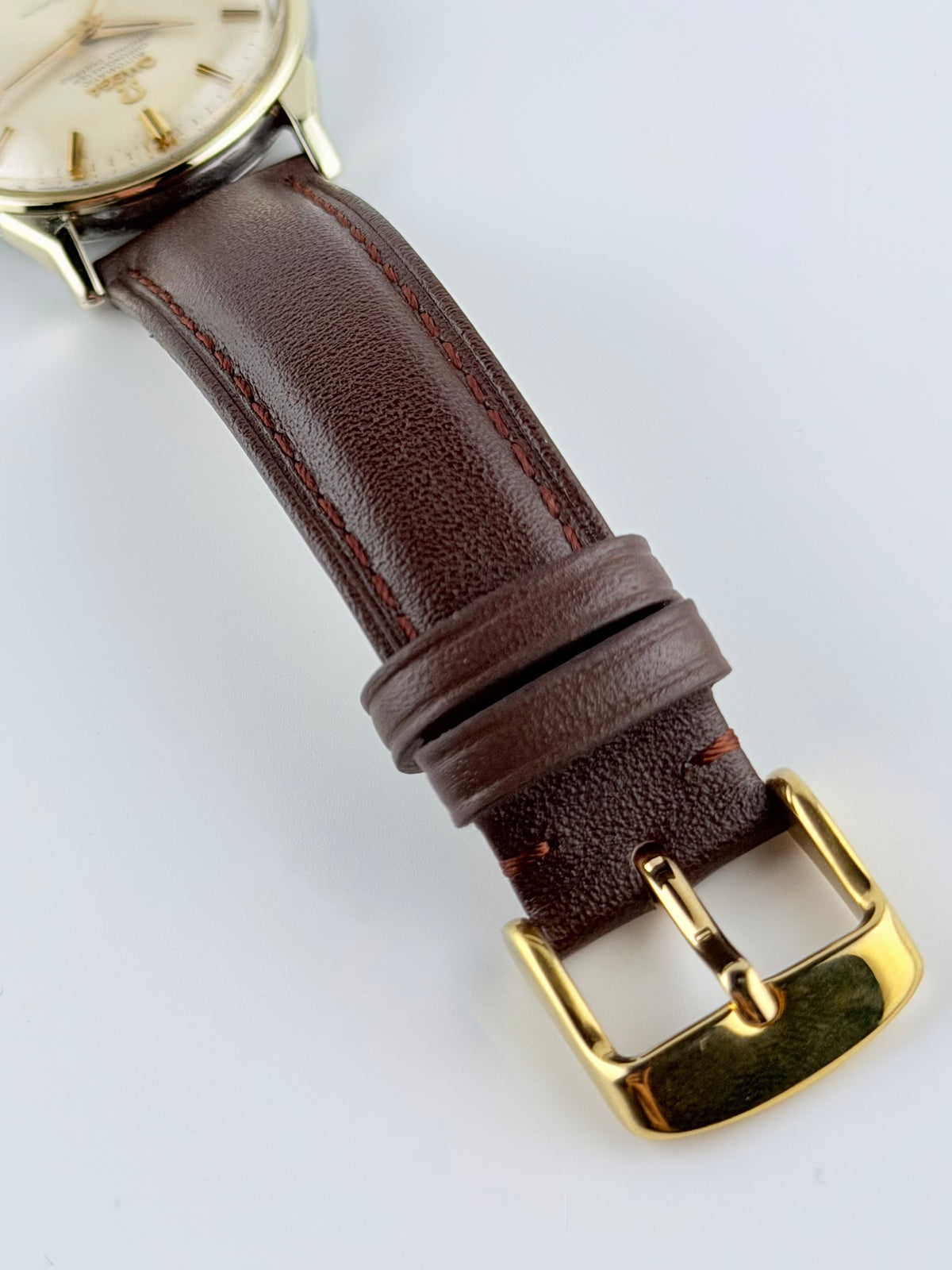 Omega Constellation Chronometer Automatic Date 168.005 - Dog Leg Lugs