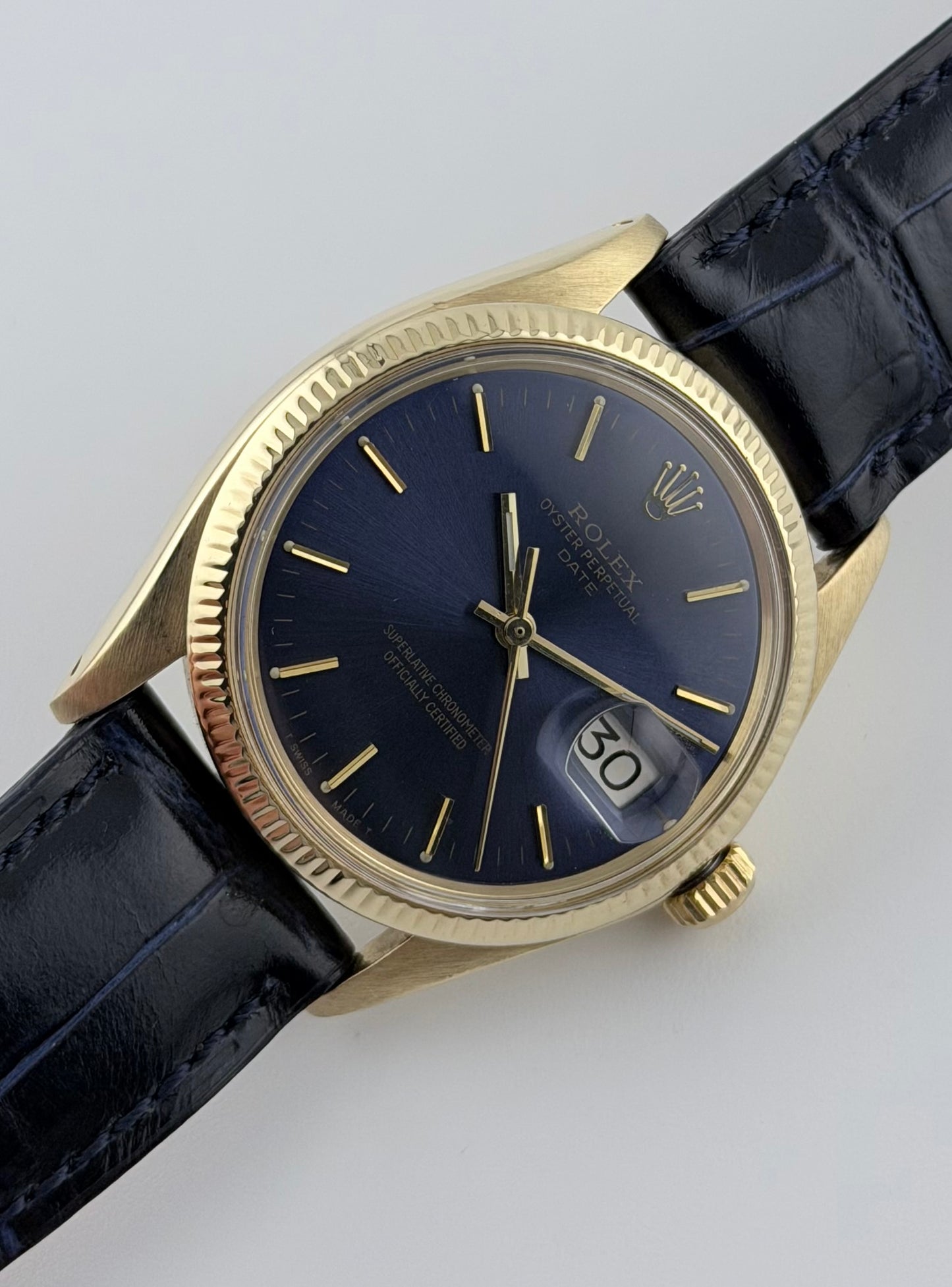 Rolex Oyster Perpetual Date Automatic - 1503 - Solid 14kt Gold - Rare Blue Dial